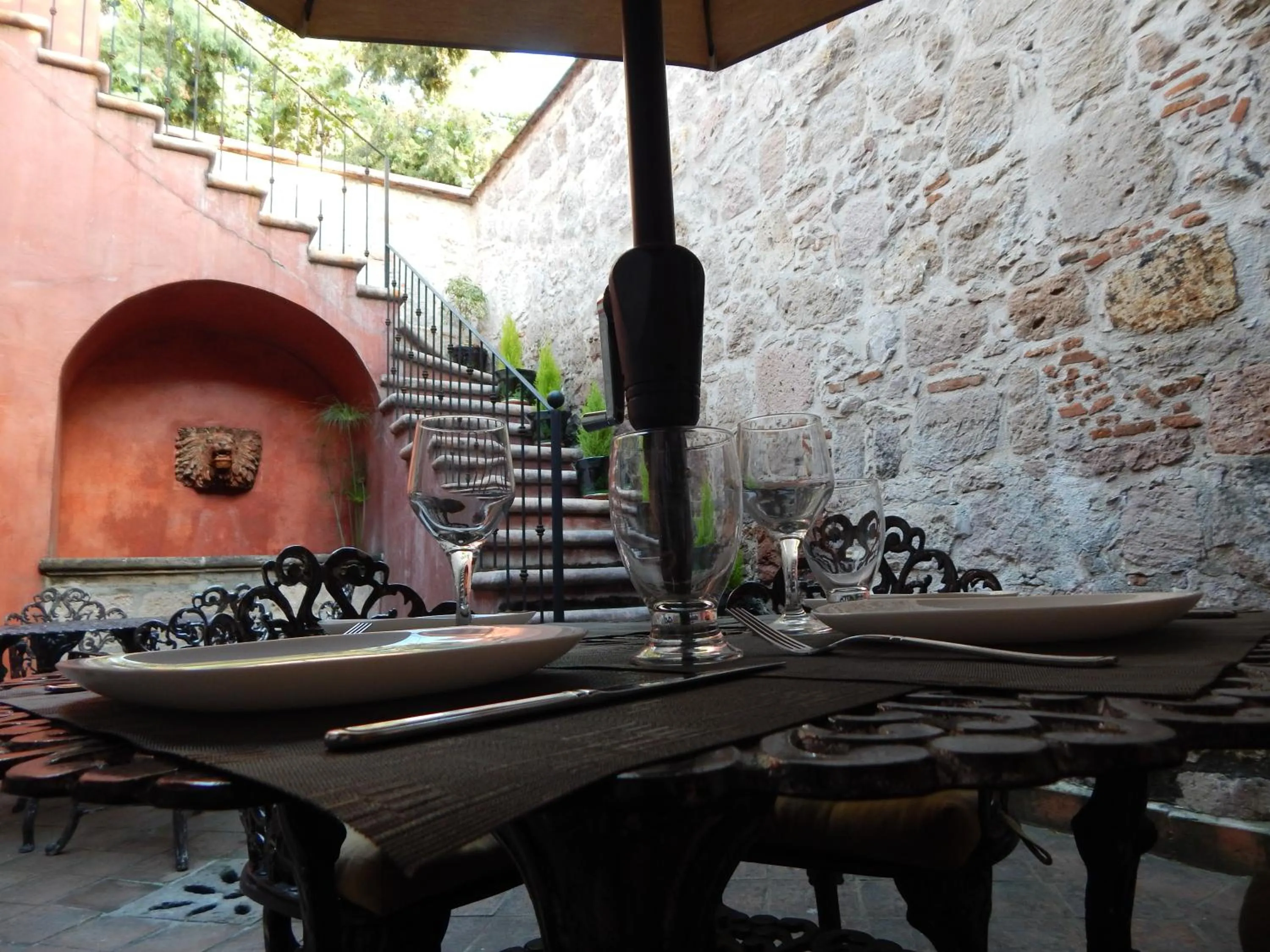 Restaurant/places to eat in Casa Eugenia Hotel