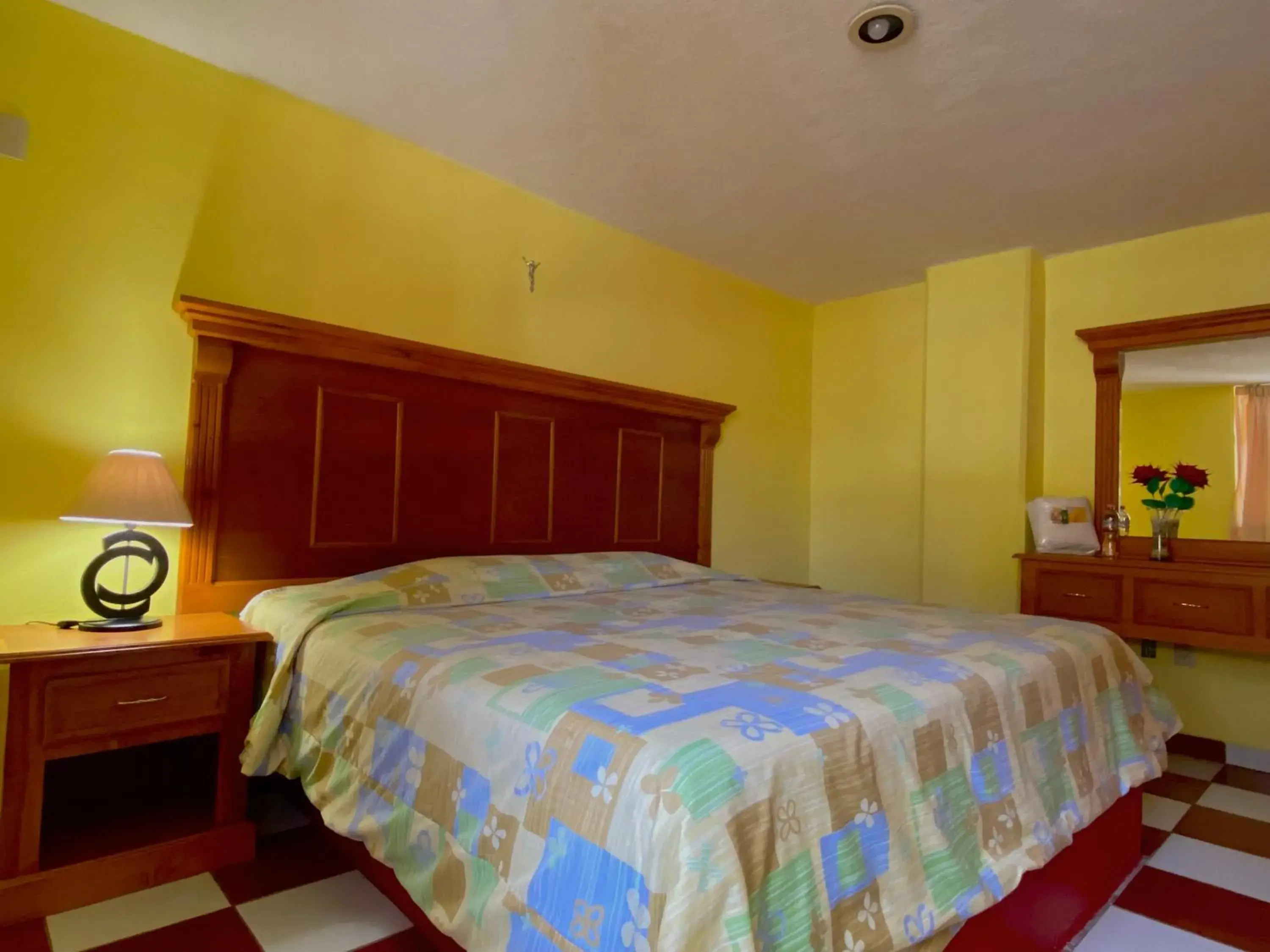 King Room in Hotel Posada Castillo Panteon Ingles King Room in Hotel Posada Castillo Panteon Ingles