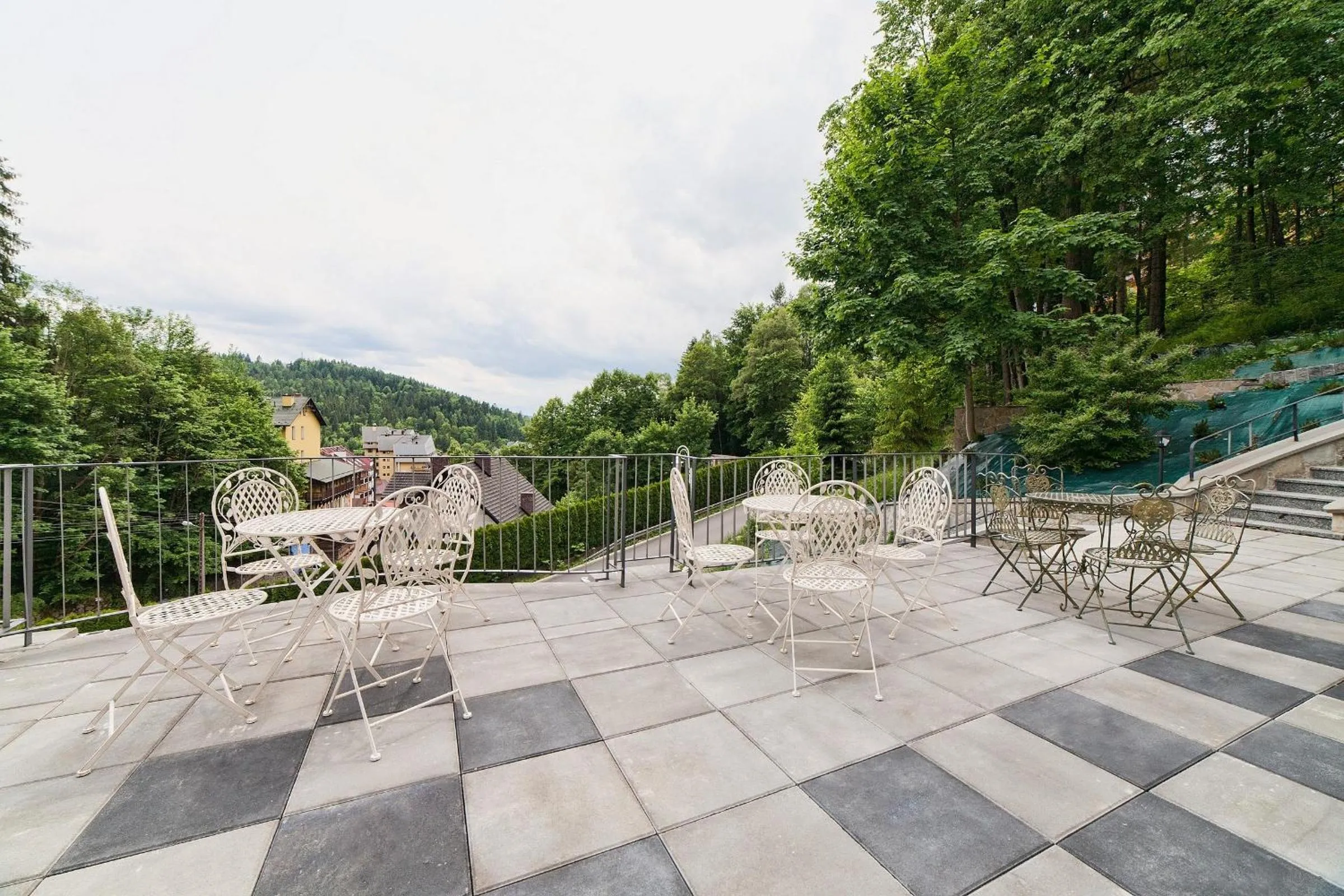 Balcony/Terrace in Leśna Polana- blisko centrum, Mini Spa, cicha, spokojna okolica, parking gratis