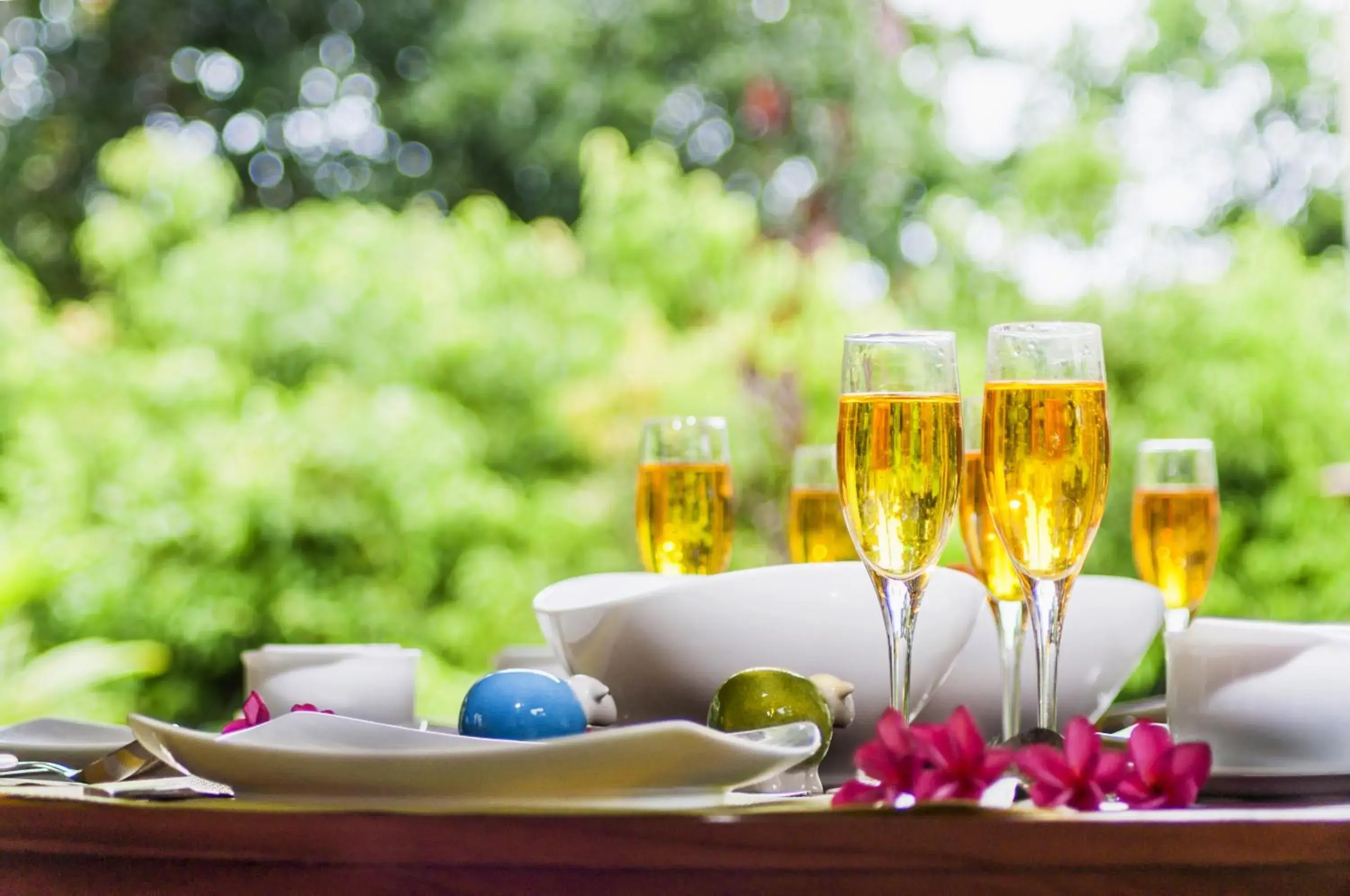 Drinks in Garcinia Leaf Drinks in Garcinia Leaf