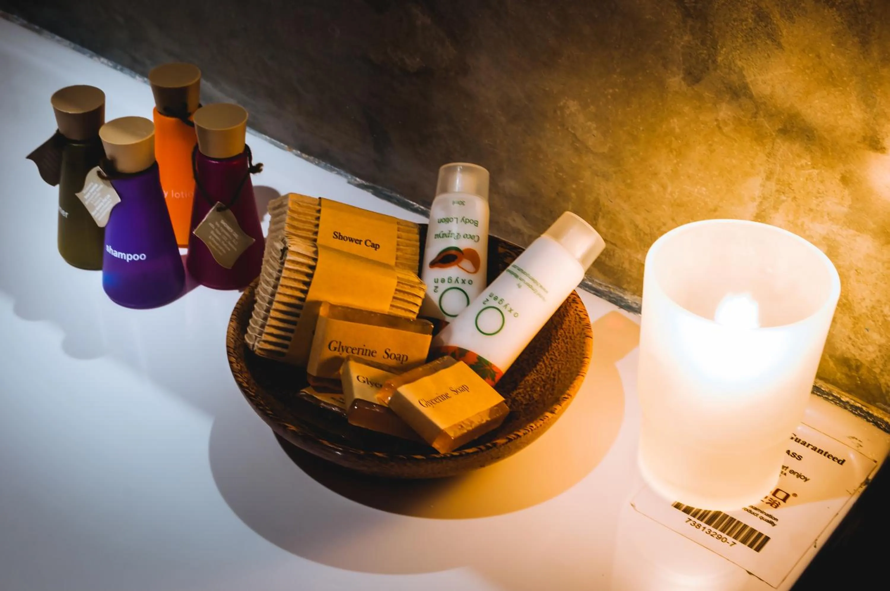 Decorative detail in Garcinia Leaf