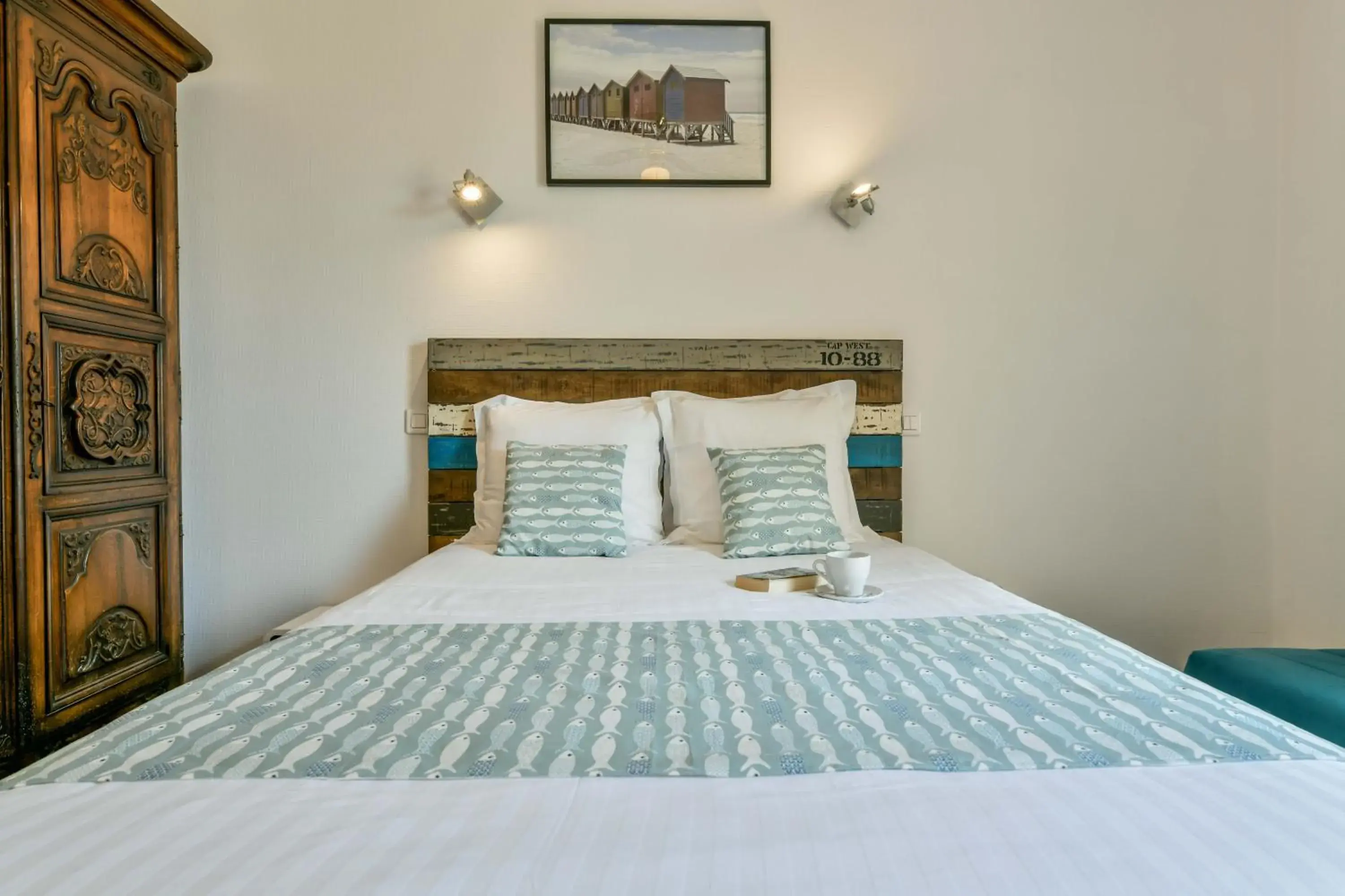 Bed in Logis Hostellerie du Neez Bed in Logis Hostellerie du Neez