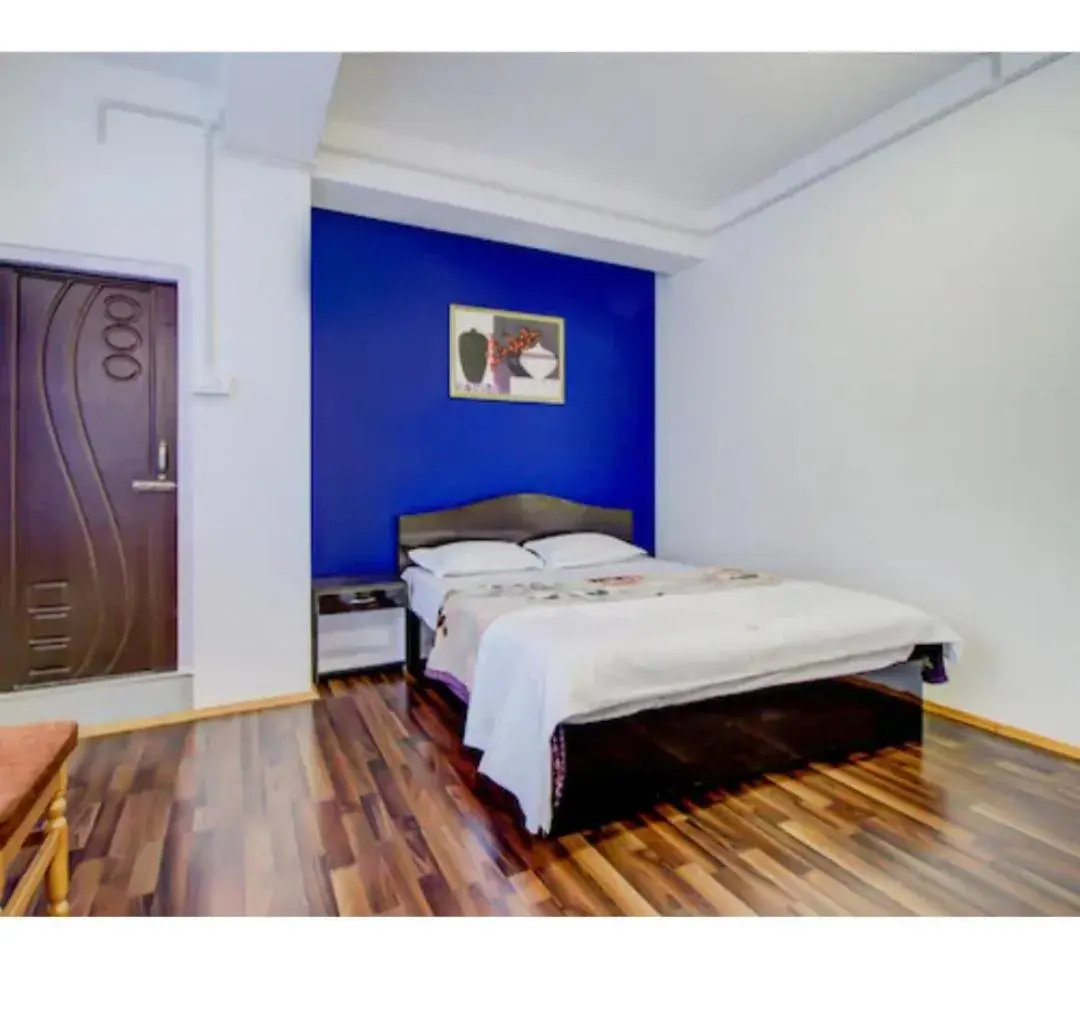 Bed in Aura Homes Bed in Aura Homes