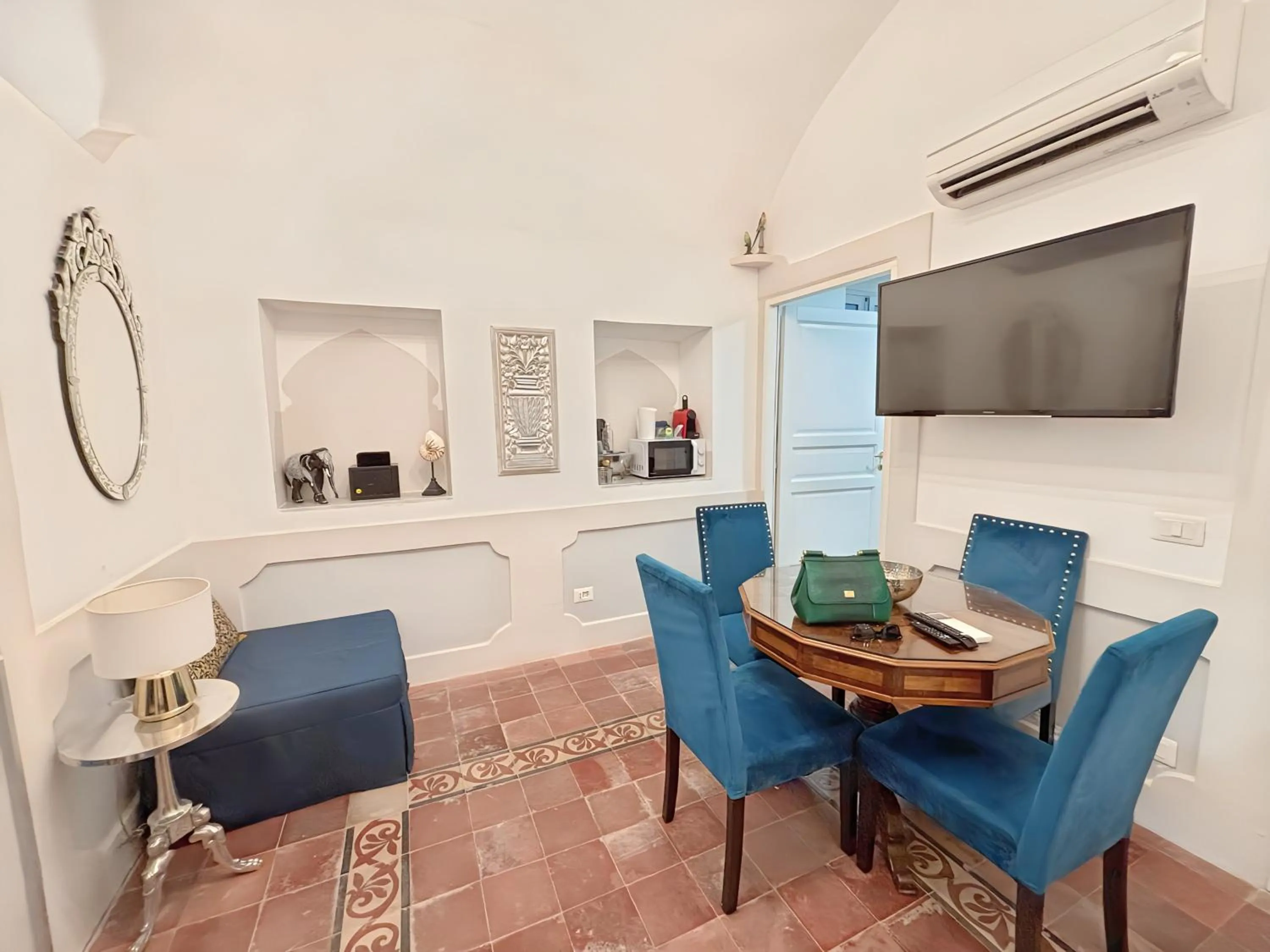 TV and multimedia in MoREsco