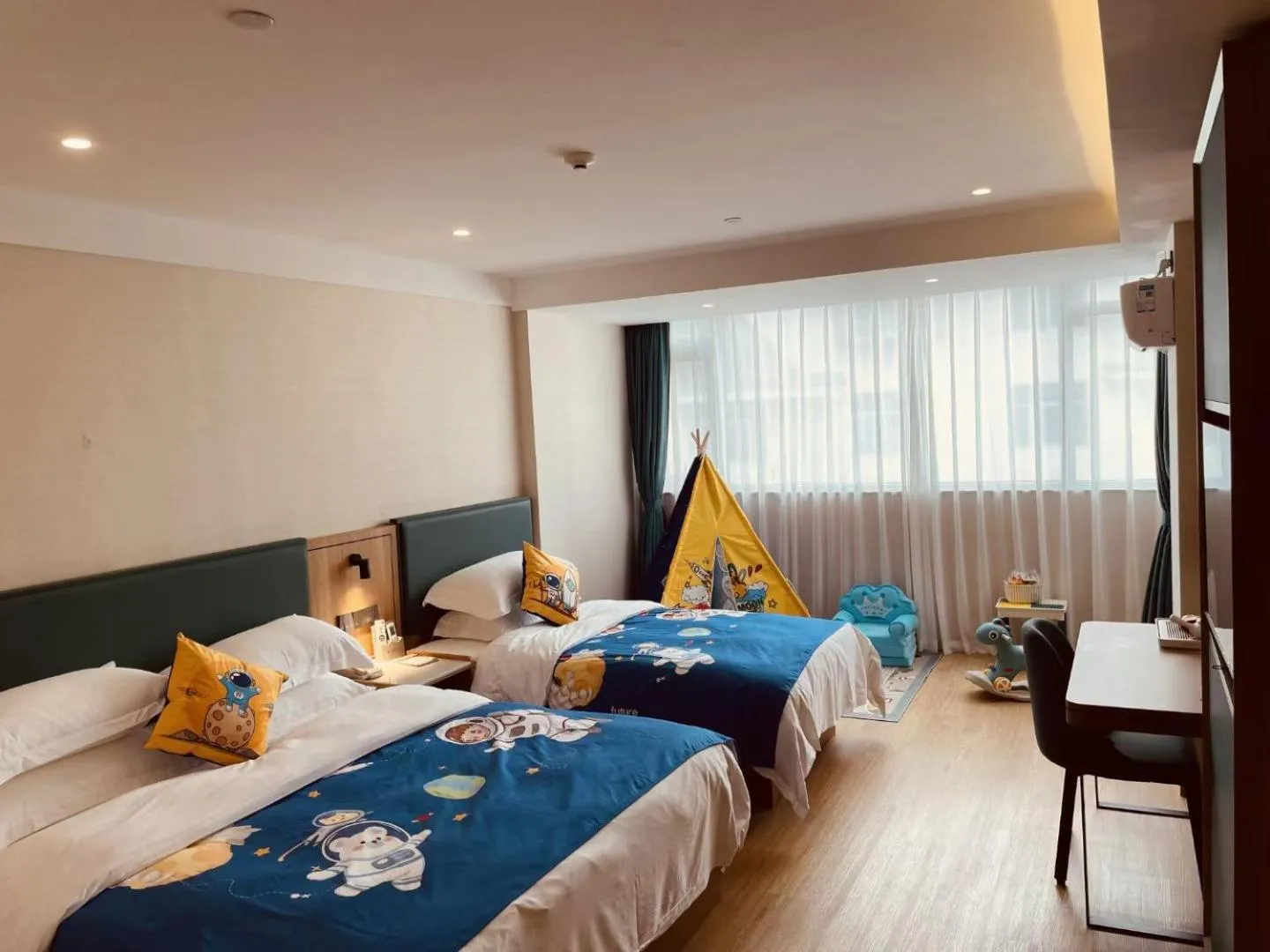 Bed in Wuyishan Urba Hotel Sangu Resort Branch