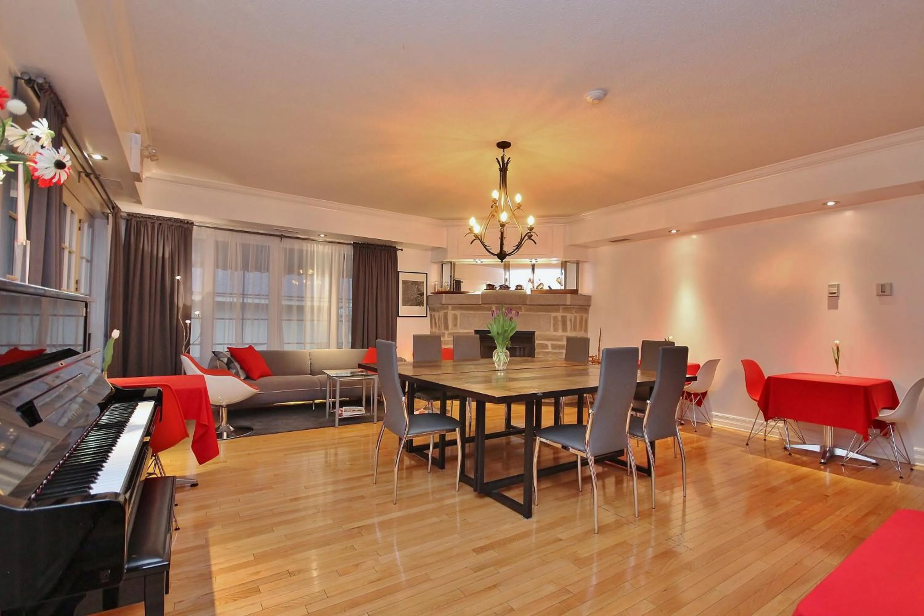 Communal lounge/ TV room in Swiss Hotel