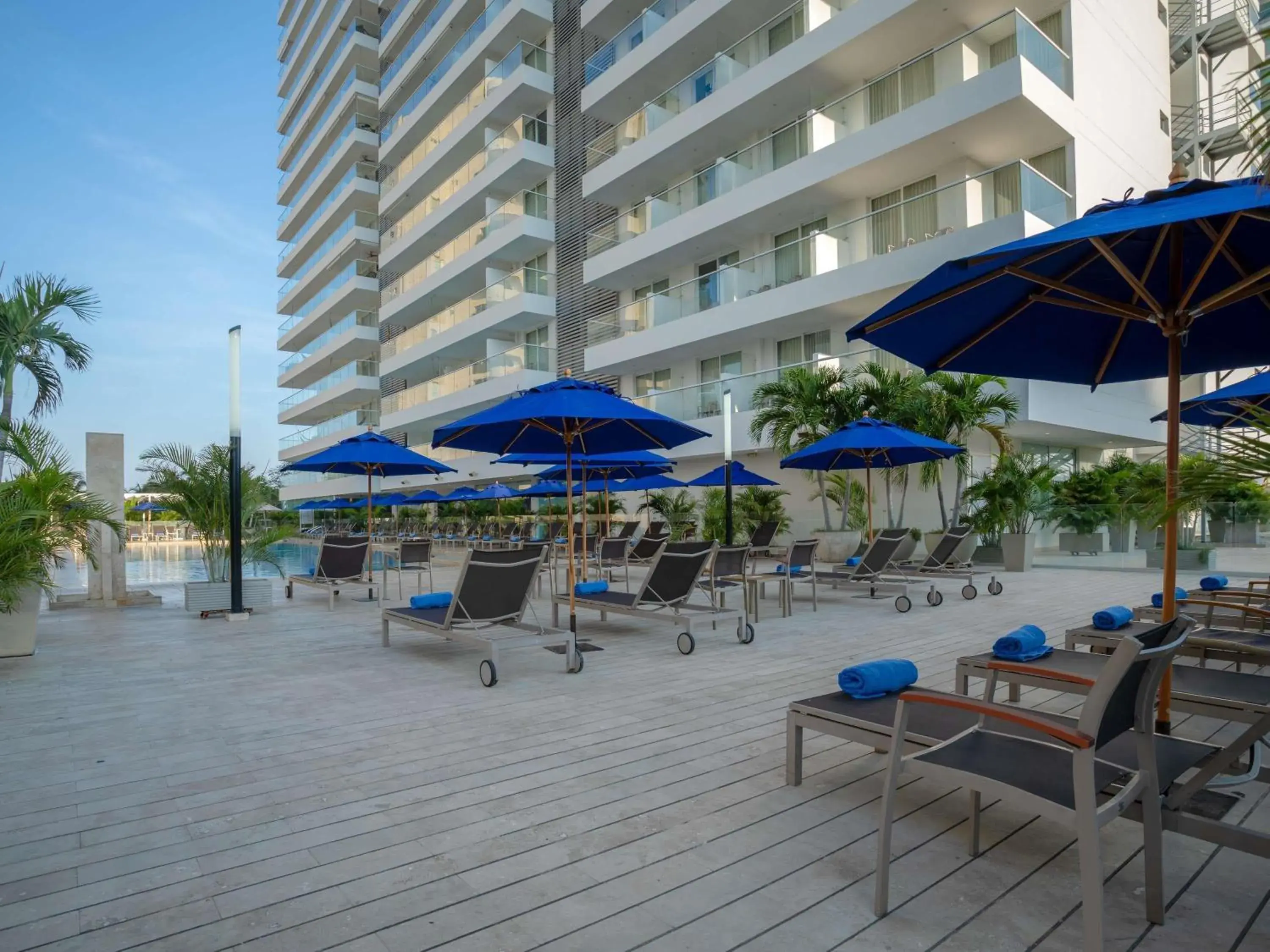 Property building in Mercure Santa Marta Emile Property building in Mercure Santa Marta Emile