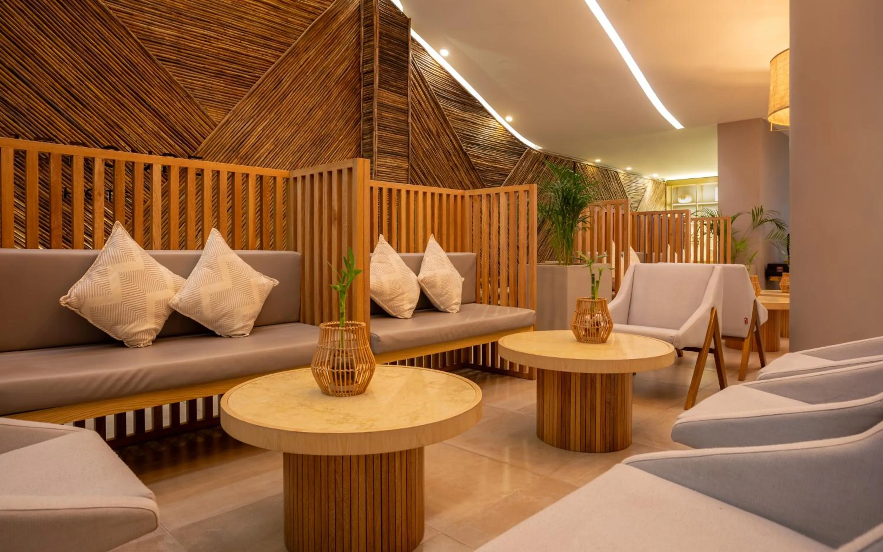 Lobby or reception in Mercure Santa Marta Emile