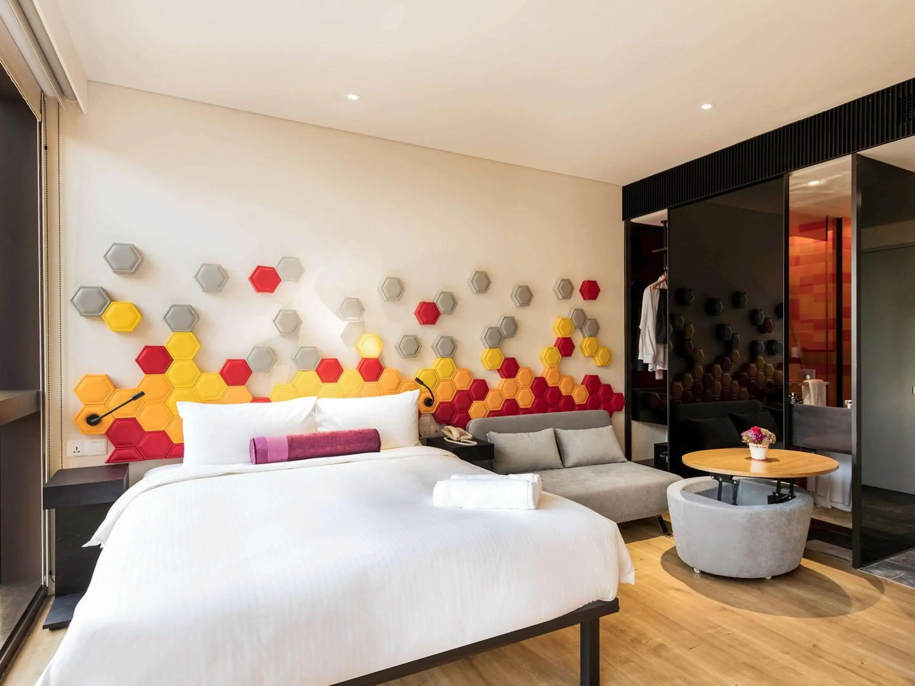 Photo of the whole room, Bed in Ibis Styles Singapore On Macpherson Photo of the whole room, Bed in Ibis Styles Singapore On Macpherson