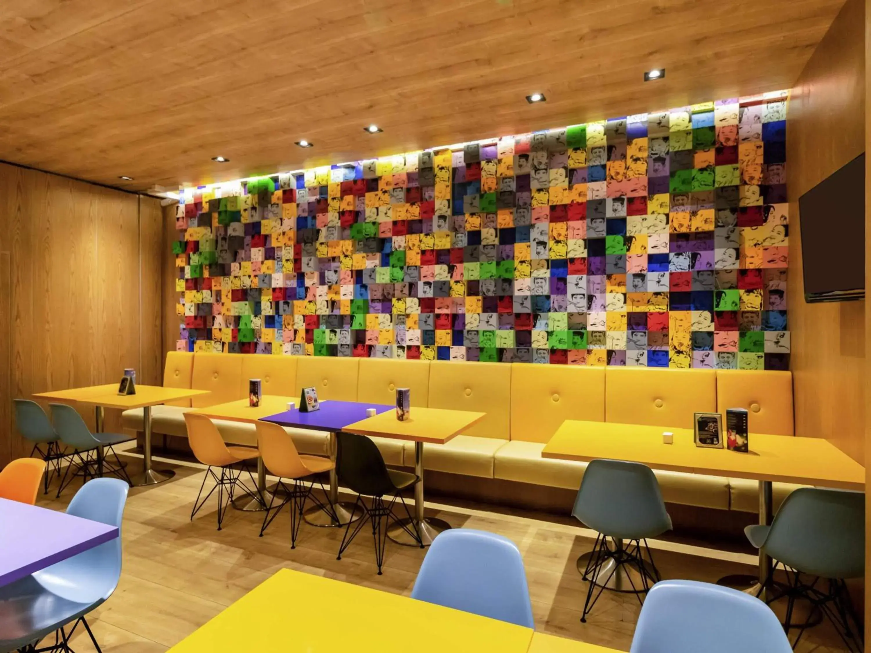 Restaurant/places to eat in Ibis Styles Singapore On Macpherson Restaurant/places to eat in Ibis Styles Singapore On Macpherson