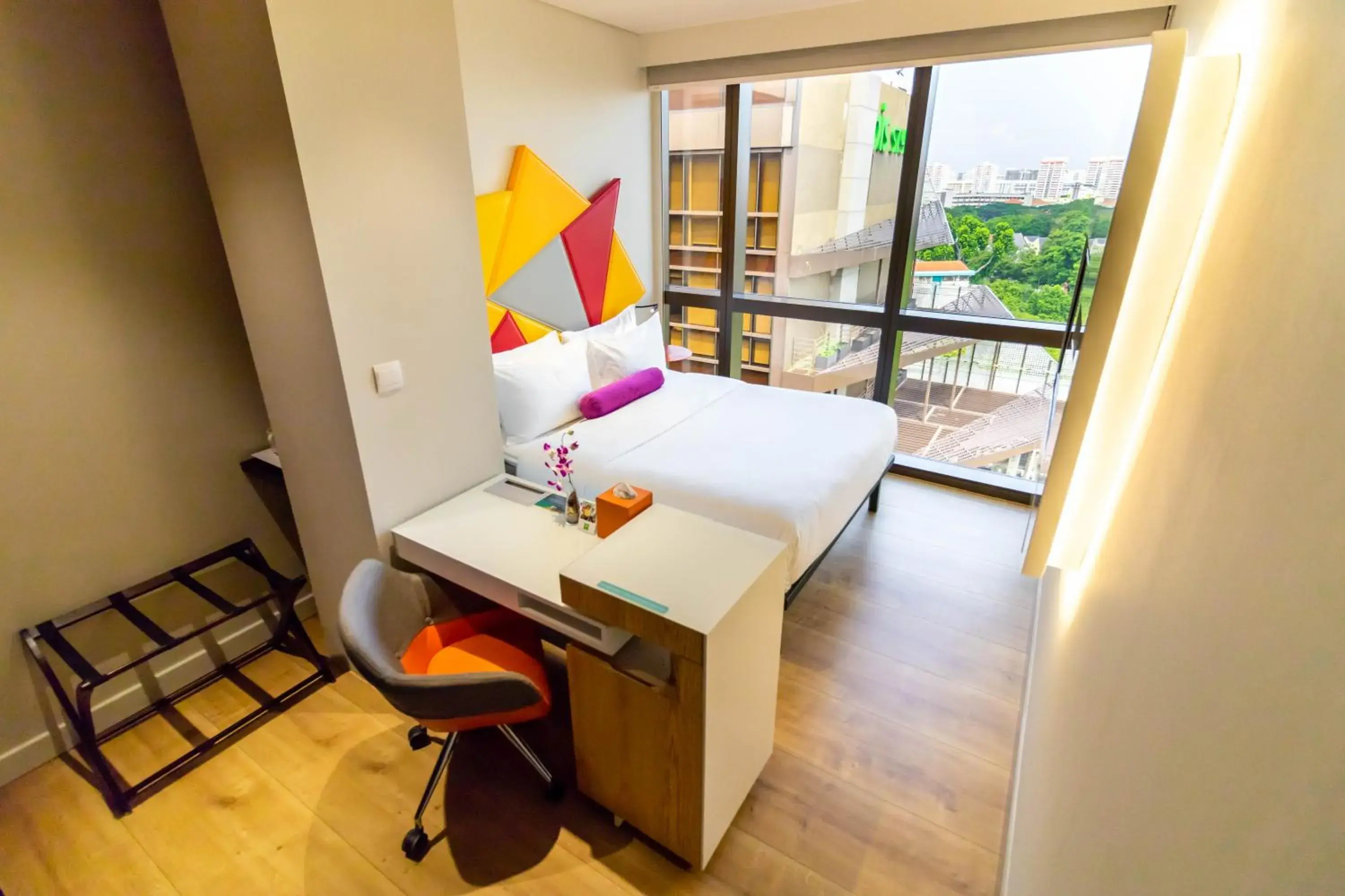 Standard Queen Room with Pool View, 1 Queen Bed in Ibis Styles Singapore On Macpherson Standard Queen Room with Pool View, 1 Queen Bed in Ibis Styles Singapore On Macpherson