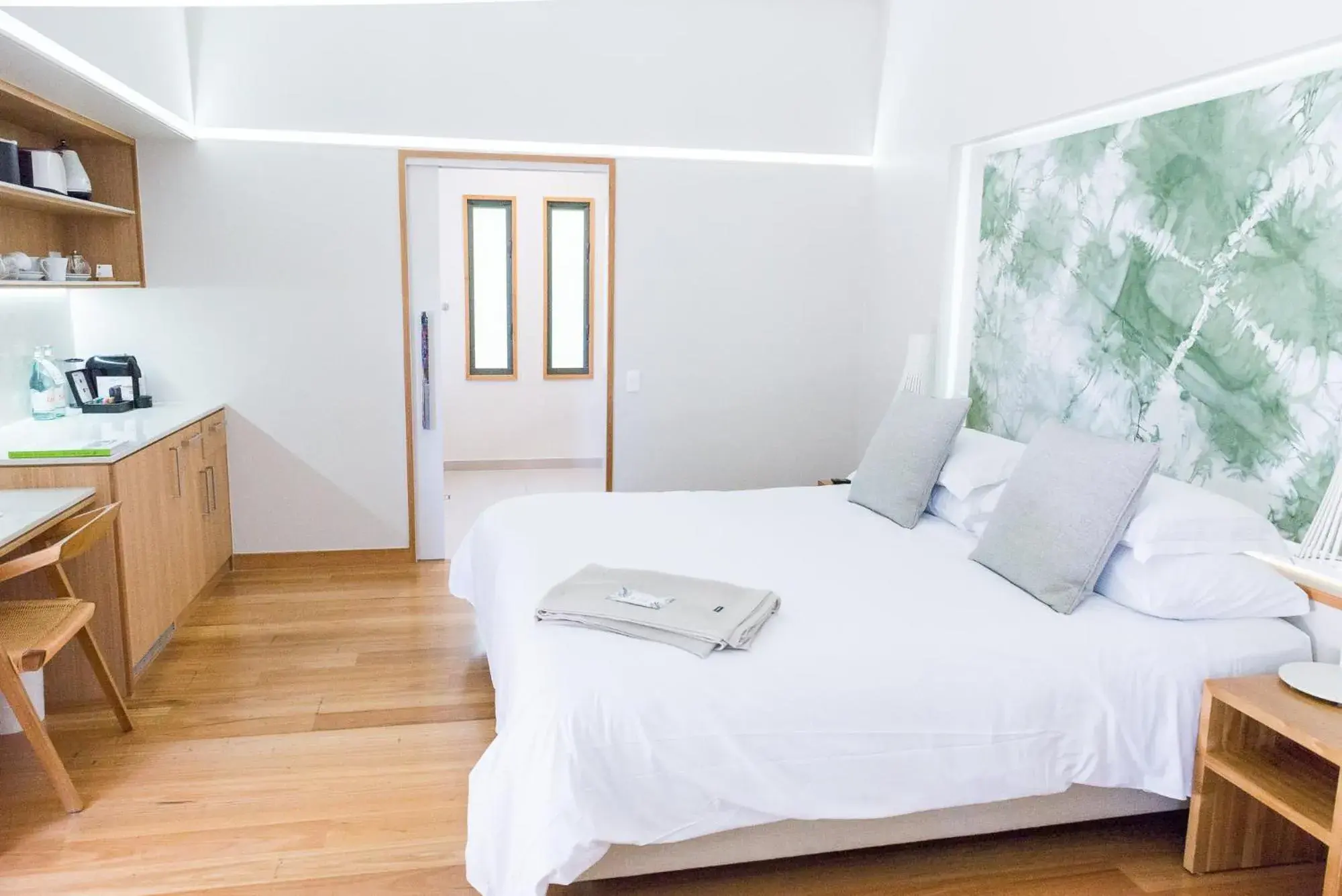 Photo of the whole room, Bed in Elements Of Byron Photo of the whole room, Bed in Elements Of Byron