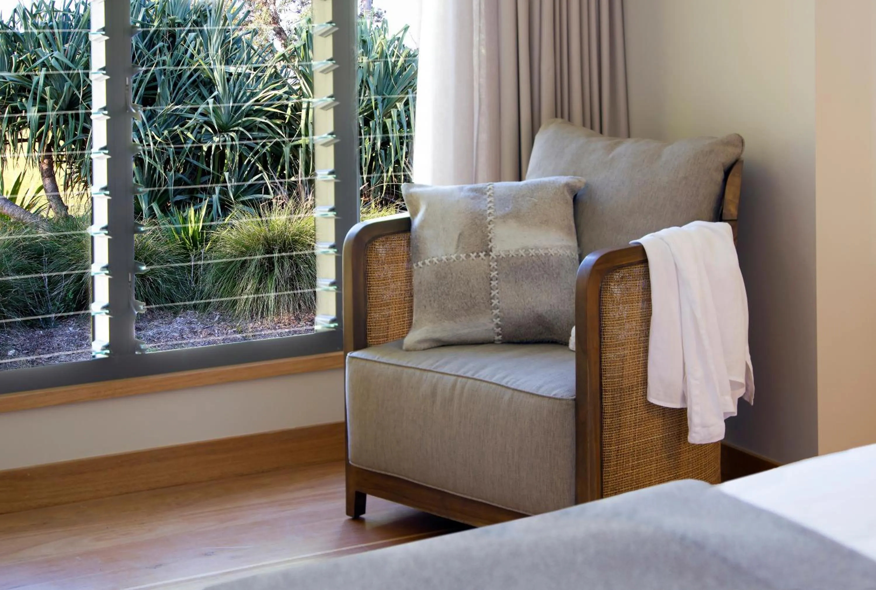 Seating area, Bed in Elements Of Byron