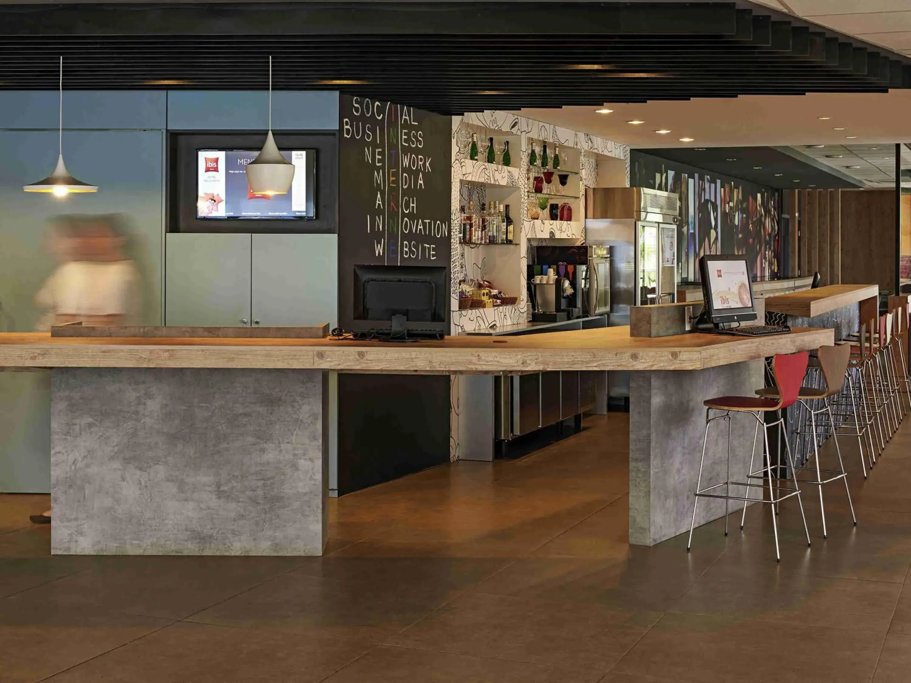 Property building in ibis Londrina Shopping Property building in ibis Londrina Shopping