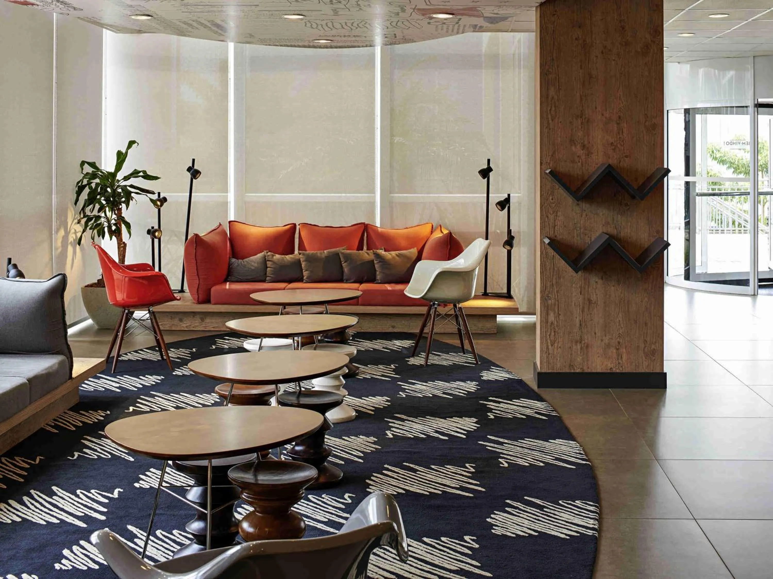 Property building in ibis Londrina Shopping