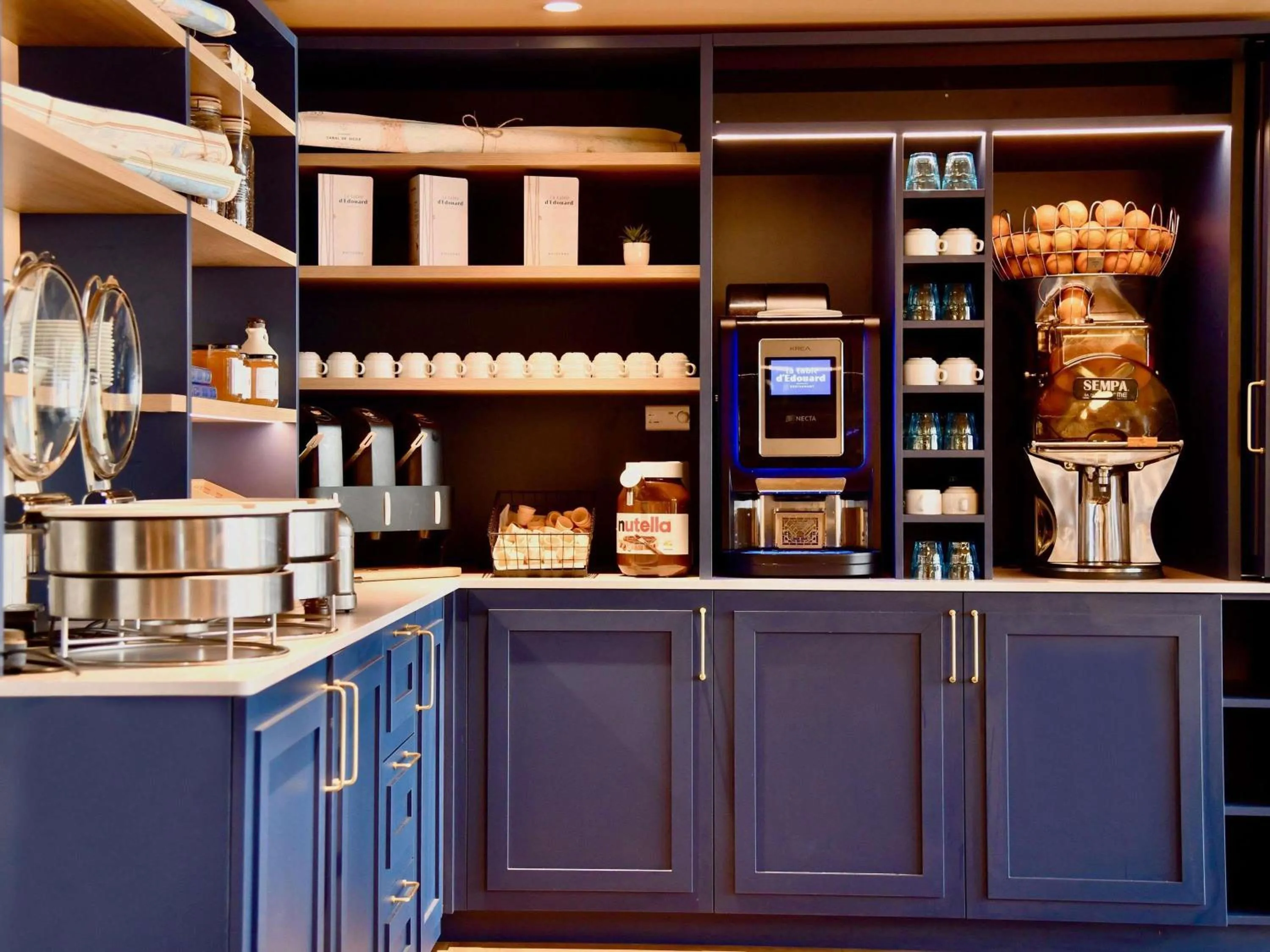 Breakfast in Ibis Budget Nantes Rezé Aéroport