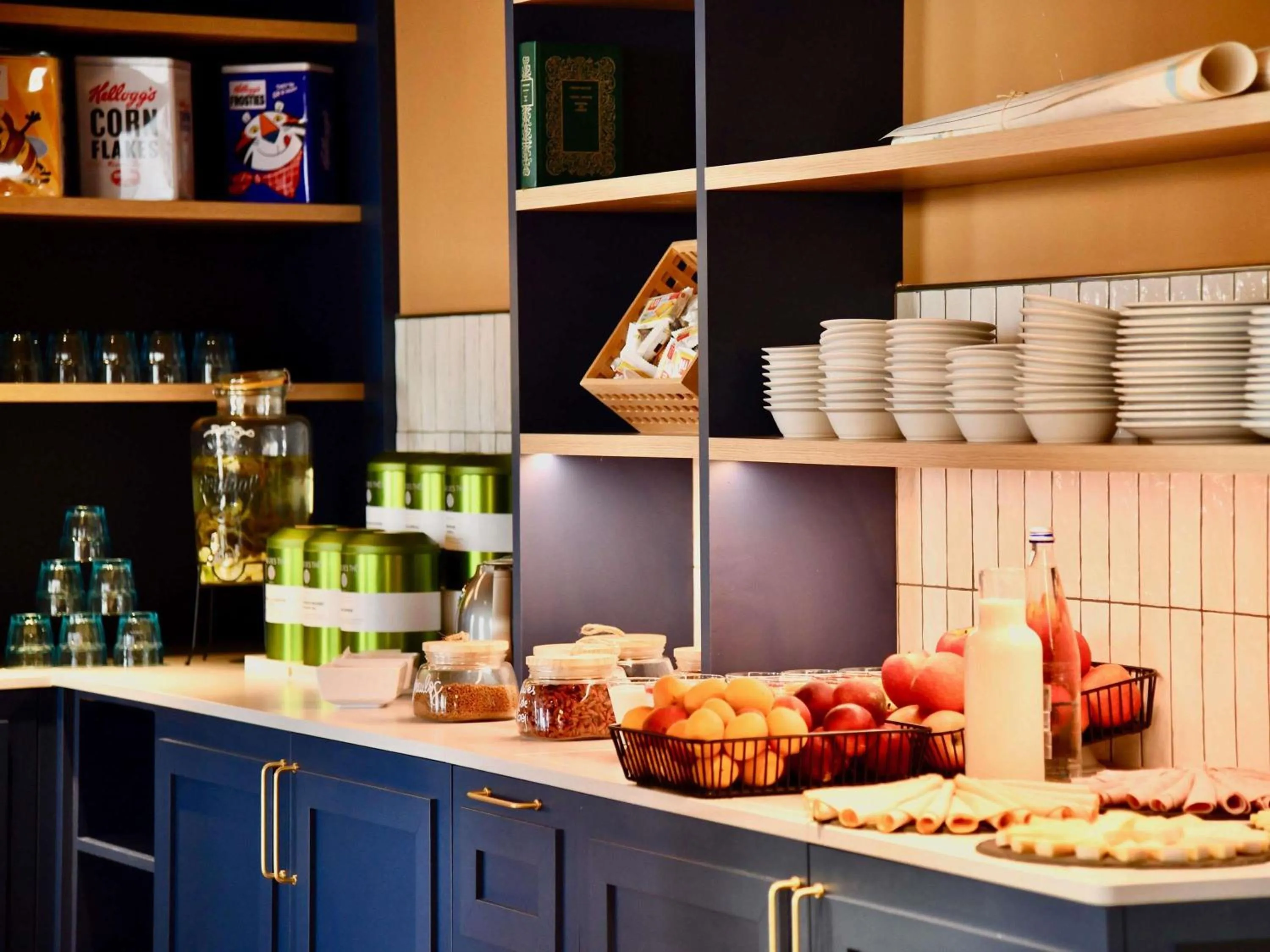 Breakfast in Ibis Budget Nantes Rezé Aéroport