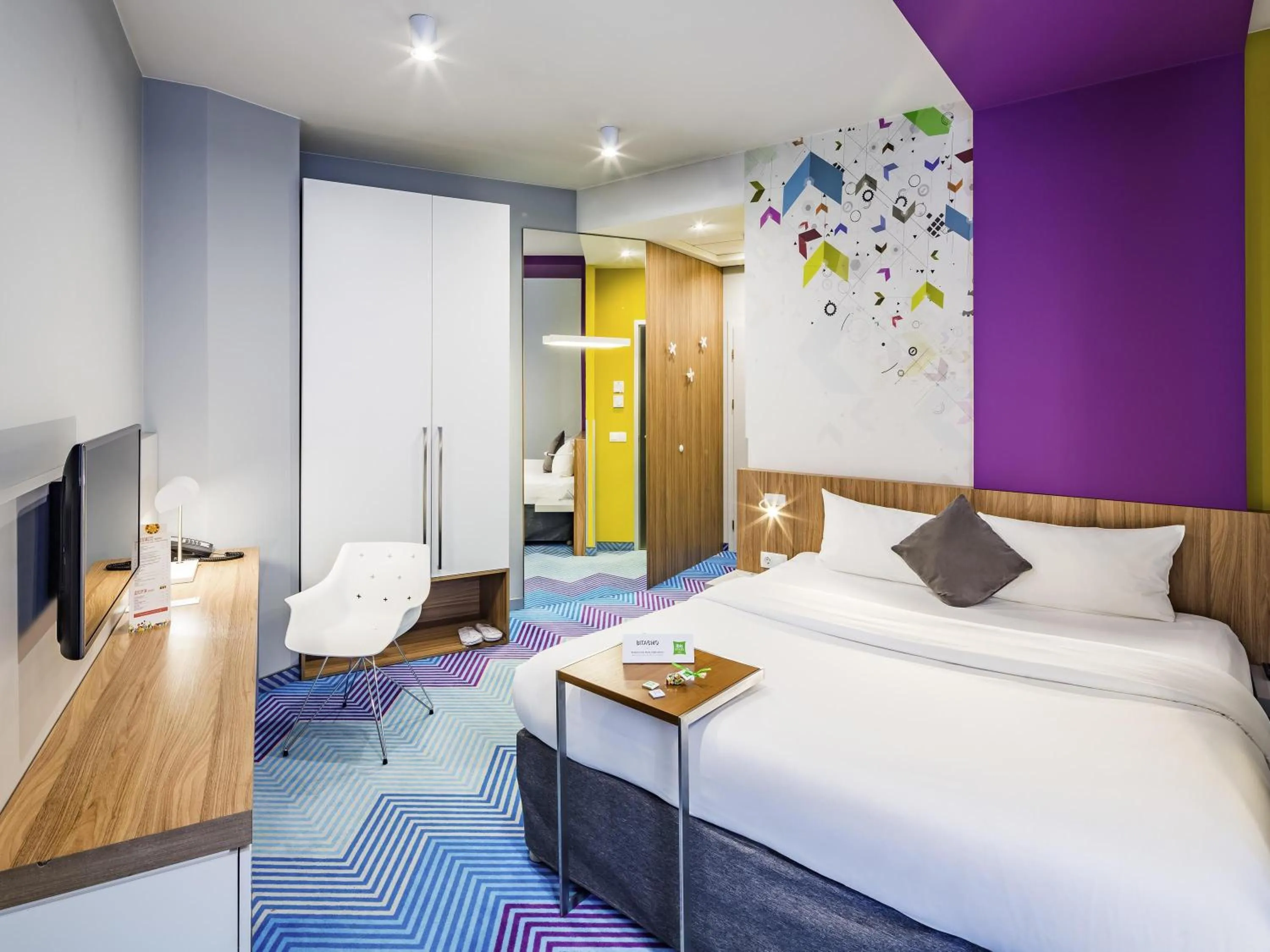 Bedroom, Bed in Ibis Styles Lviv Center