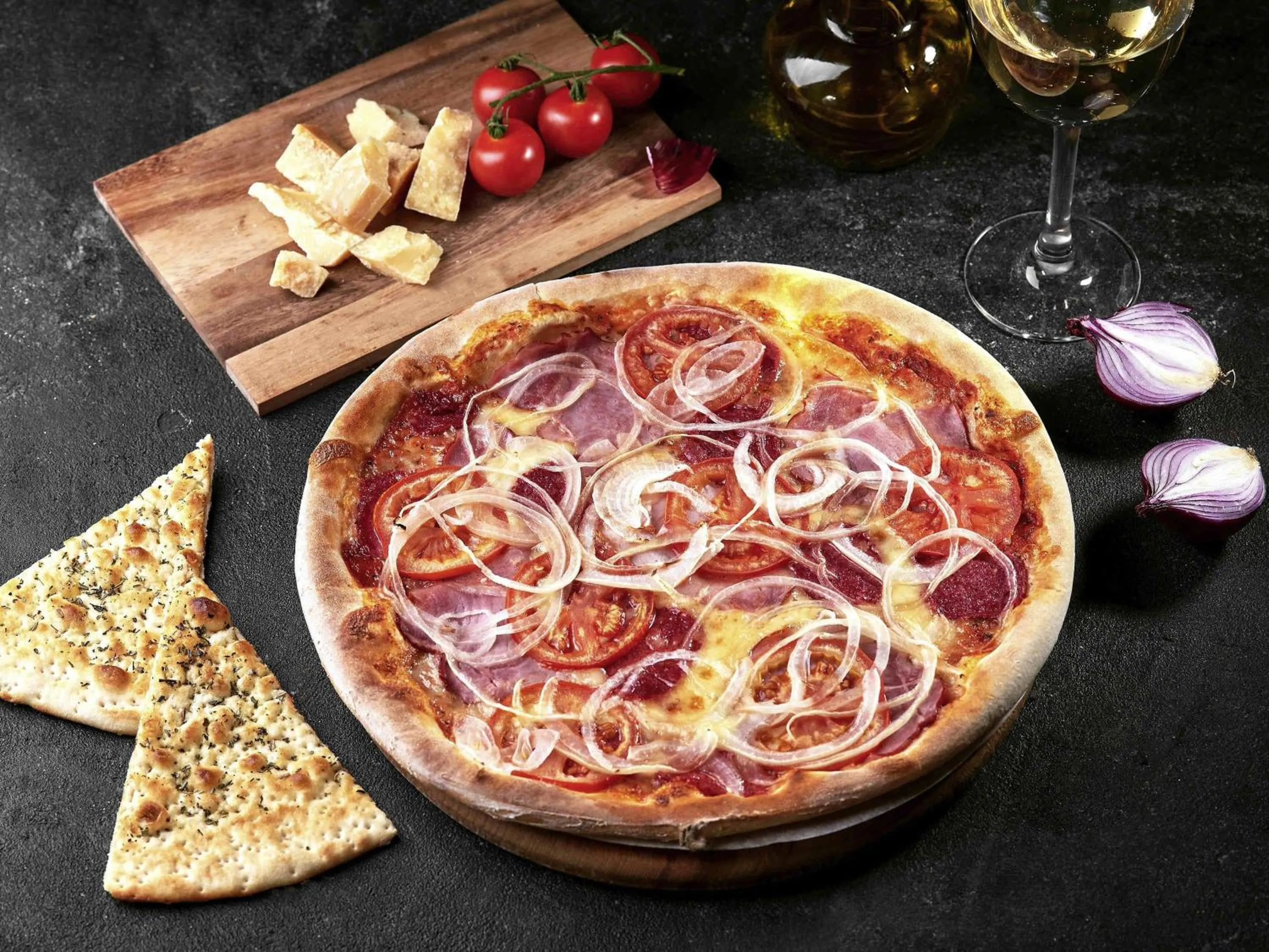 Restaurant/places to eat in Ibis Styles Lviv Center