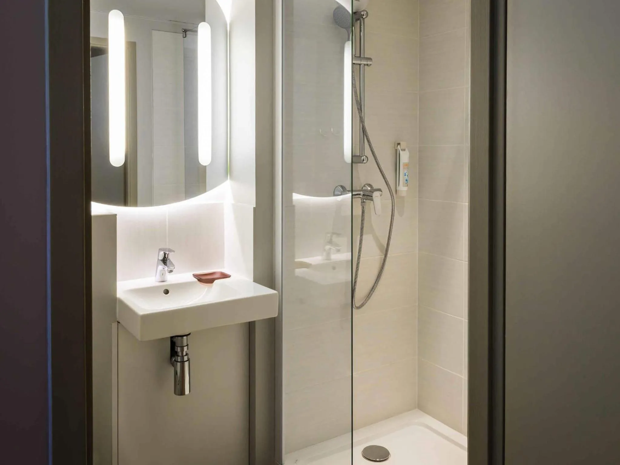 Bedroom in Ibis Budget Sallanches