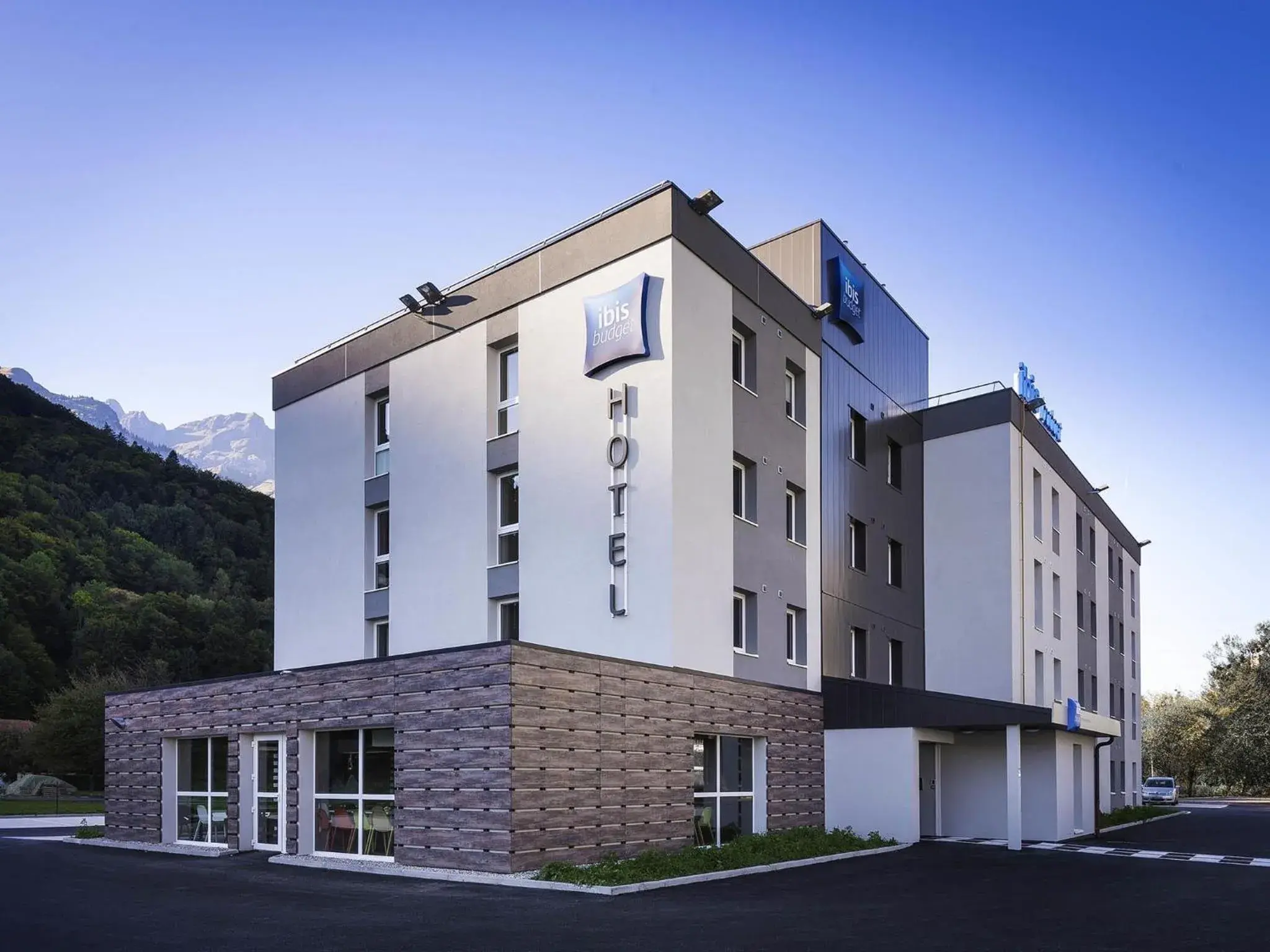 Property building in Ibis Budget Sallanches Property building in Ibis Budget Sallanches