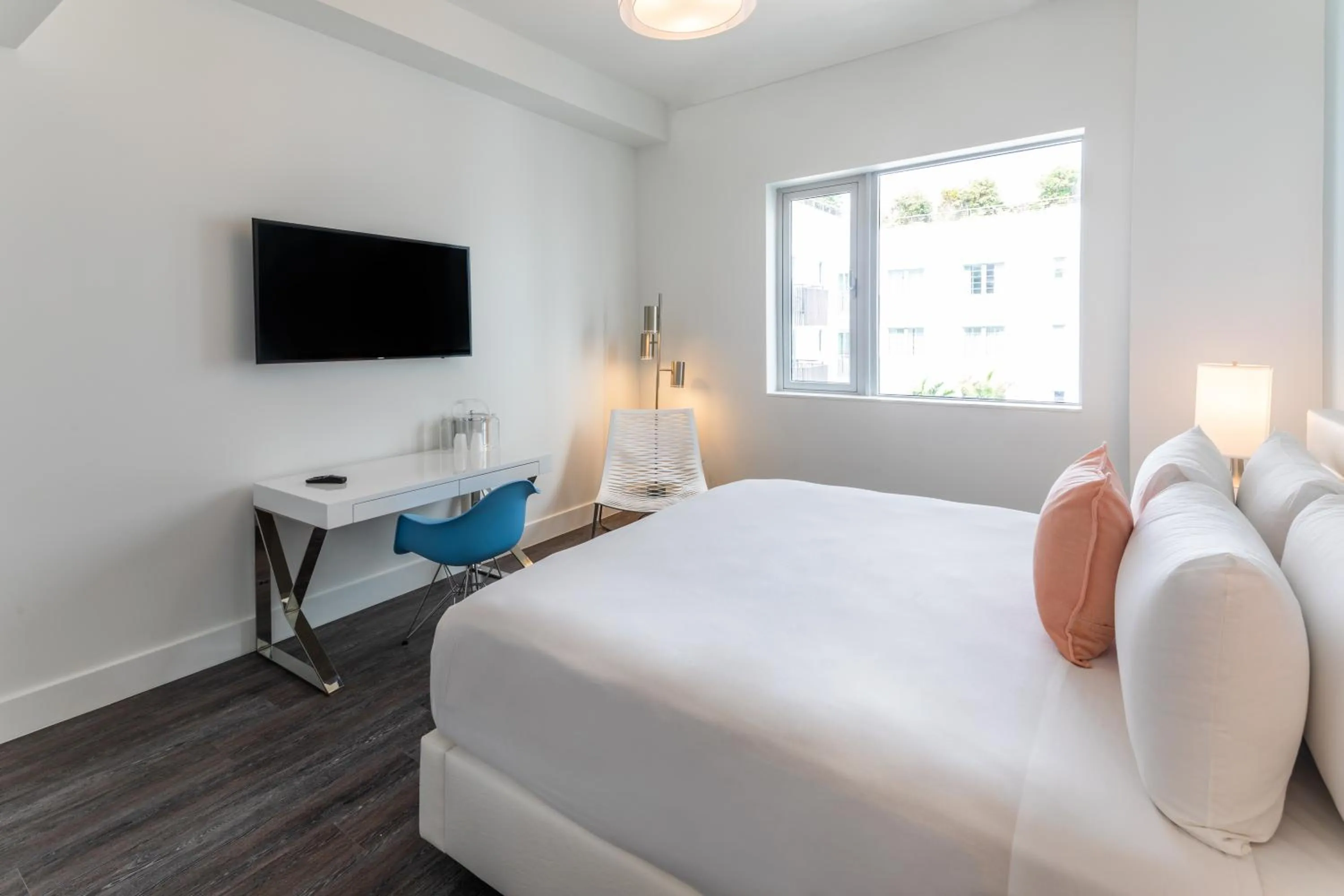 Bed in President Hotel Villa