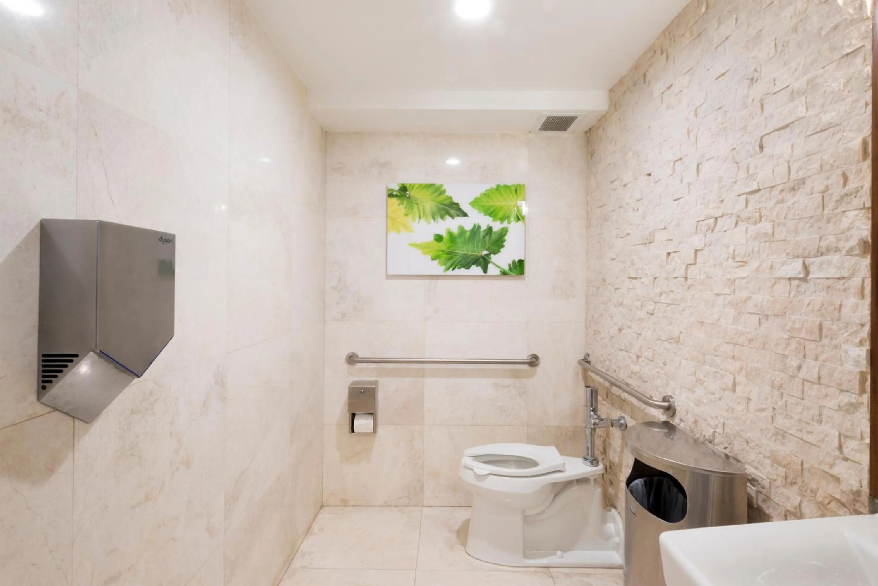 Lobby or reception in President Hotel Villa