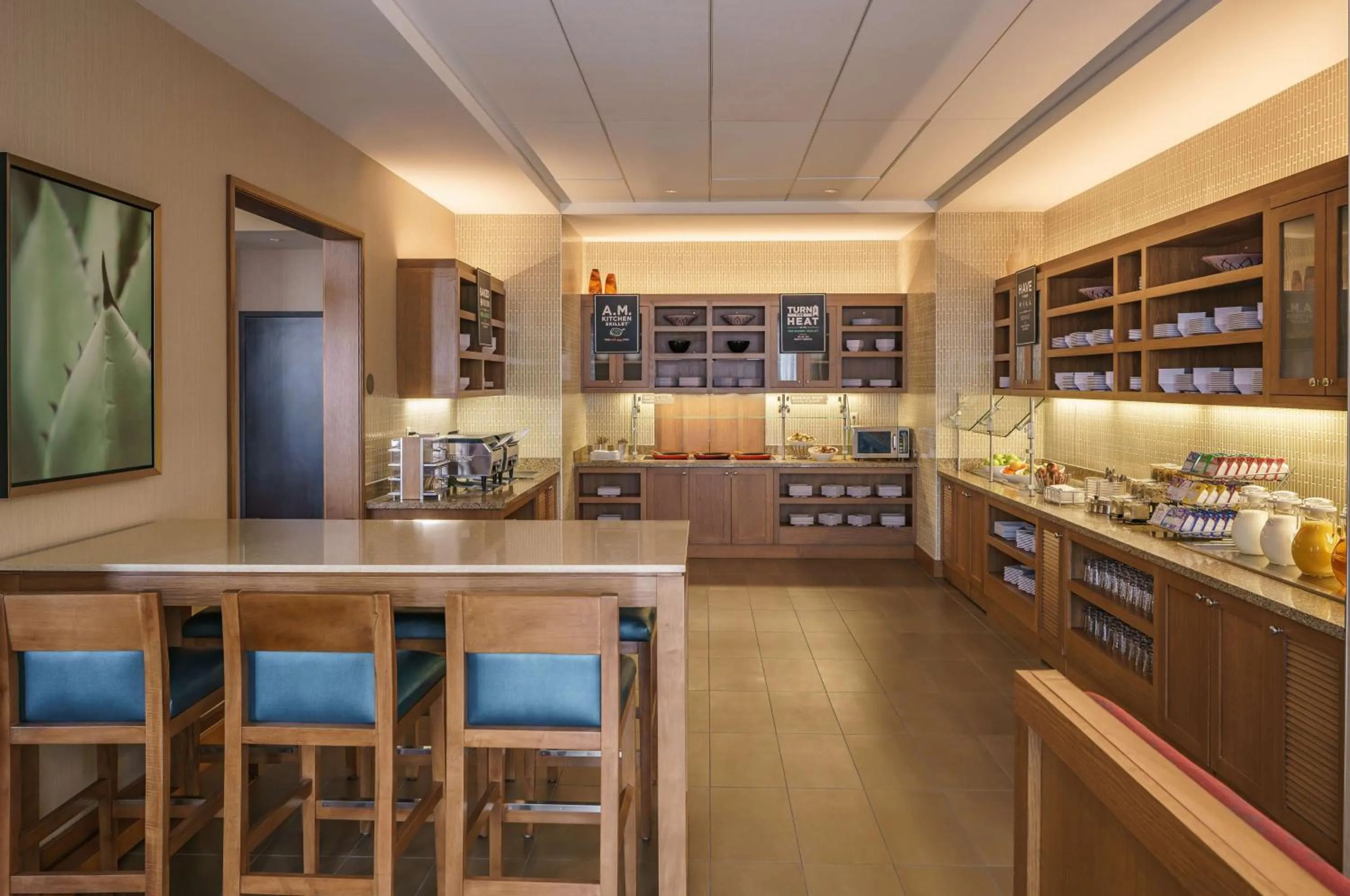 Restaurant/places to eat in Hyatt Place Houston Galleria