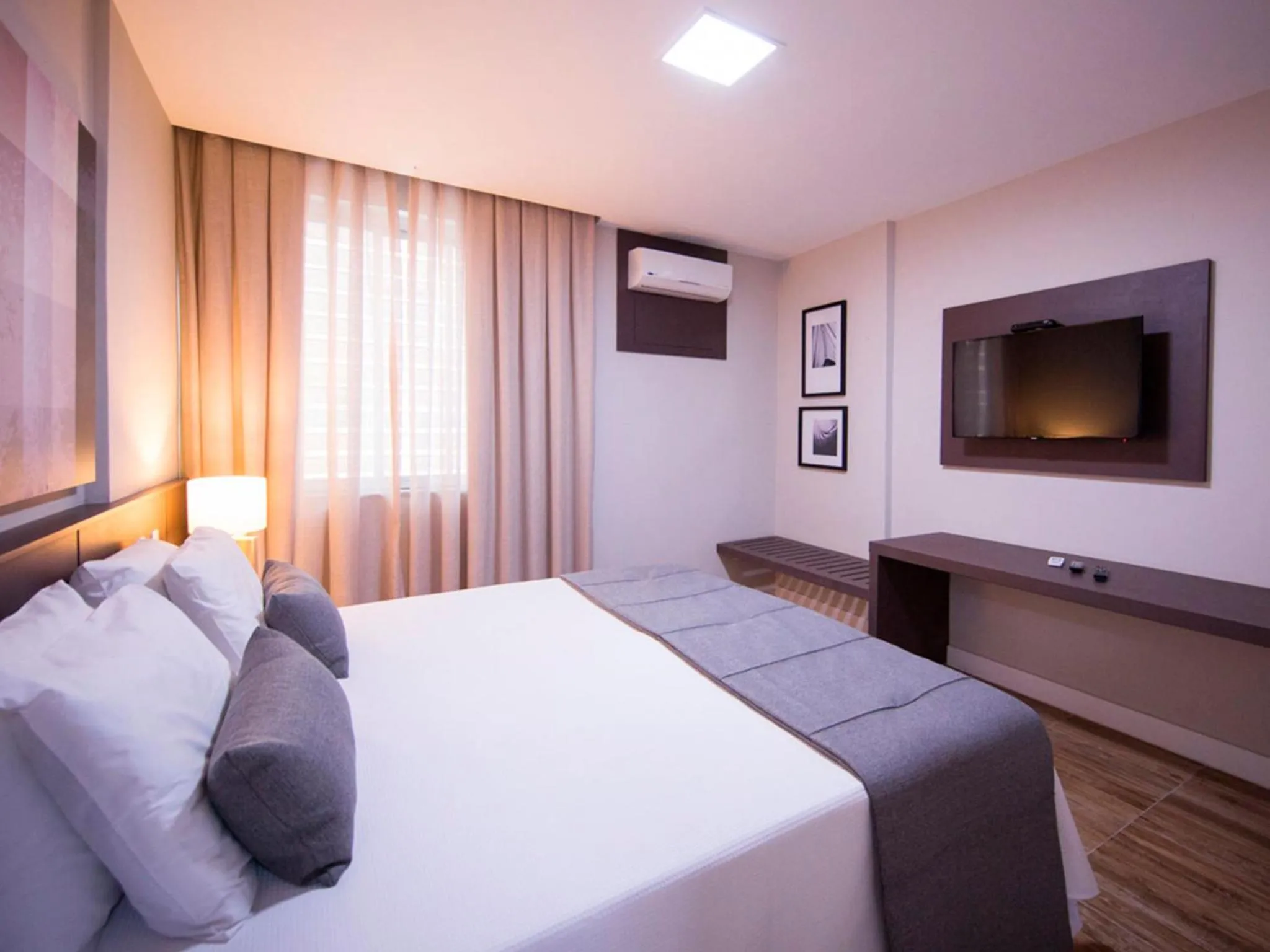 Bed in Vila Business Hotel