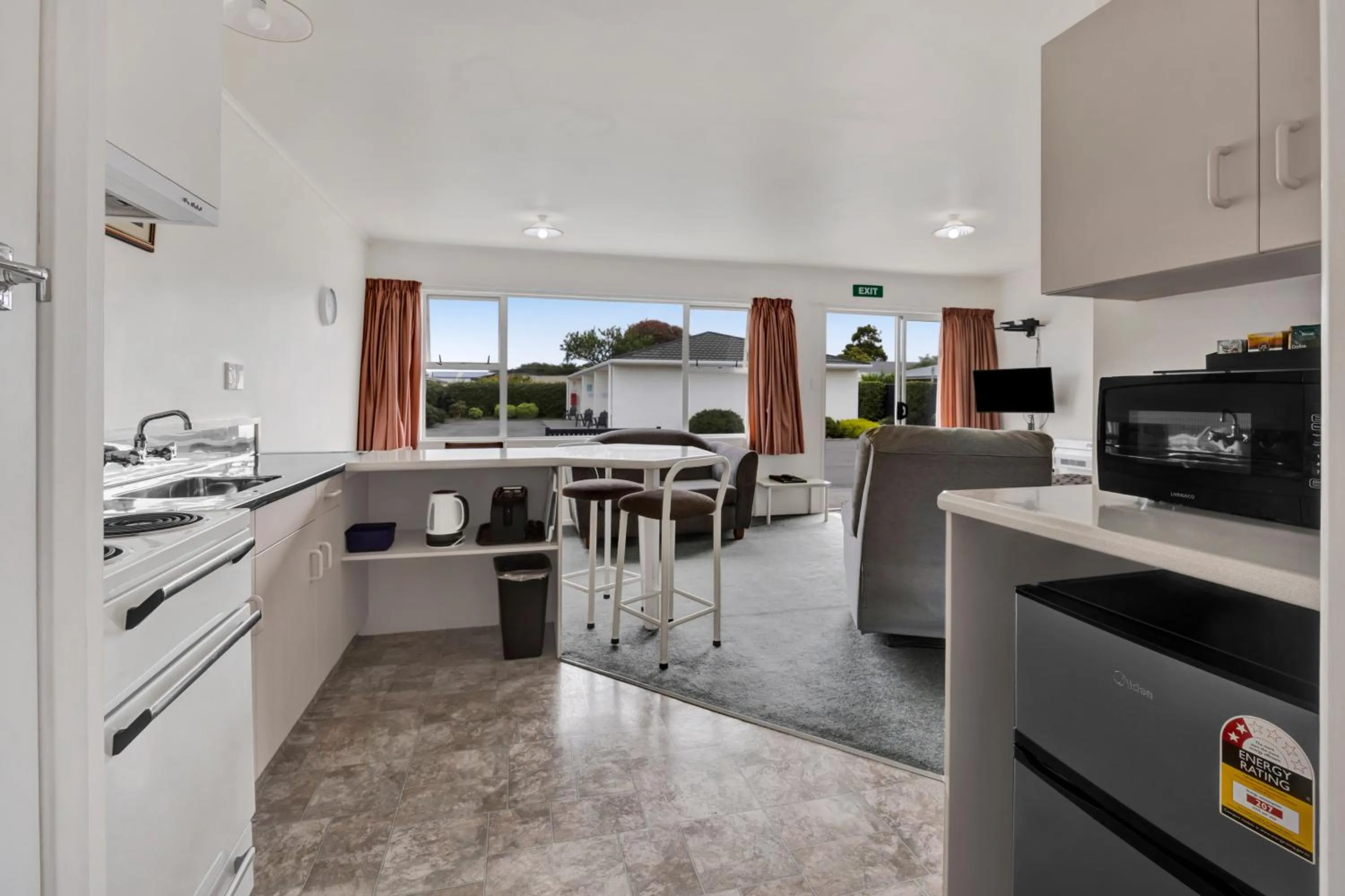kitchen in Avon Motel