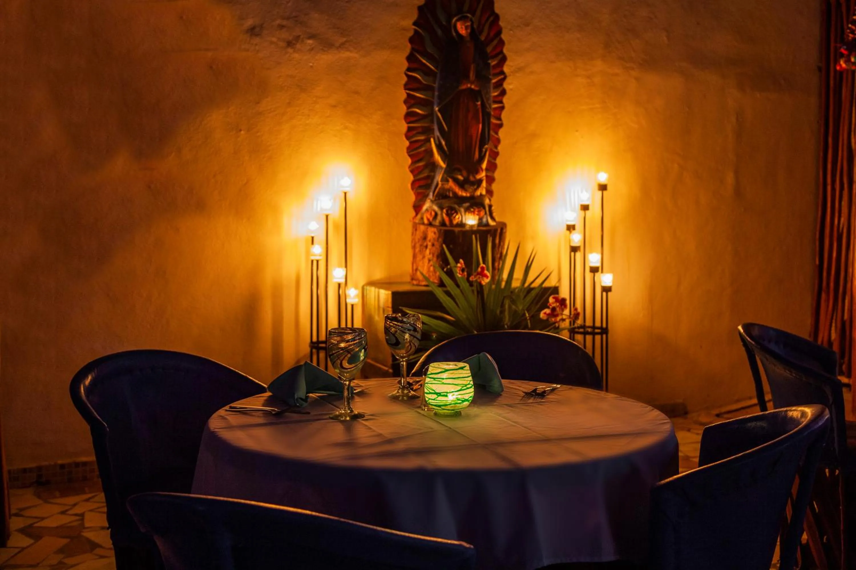 Restaurant/places to eat in Mestizo Gallery