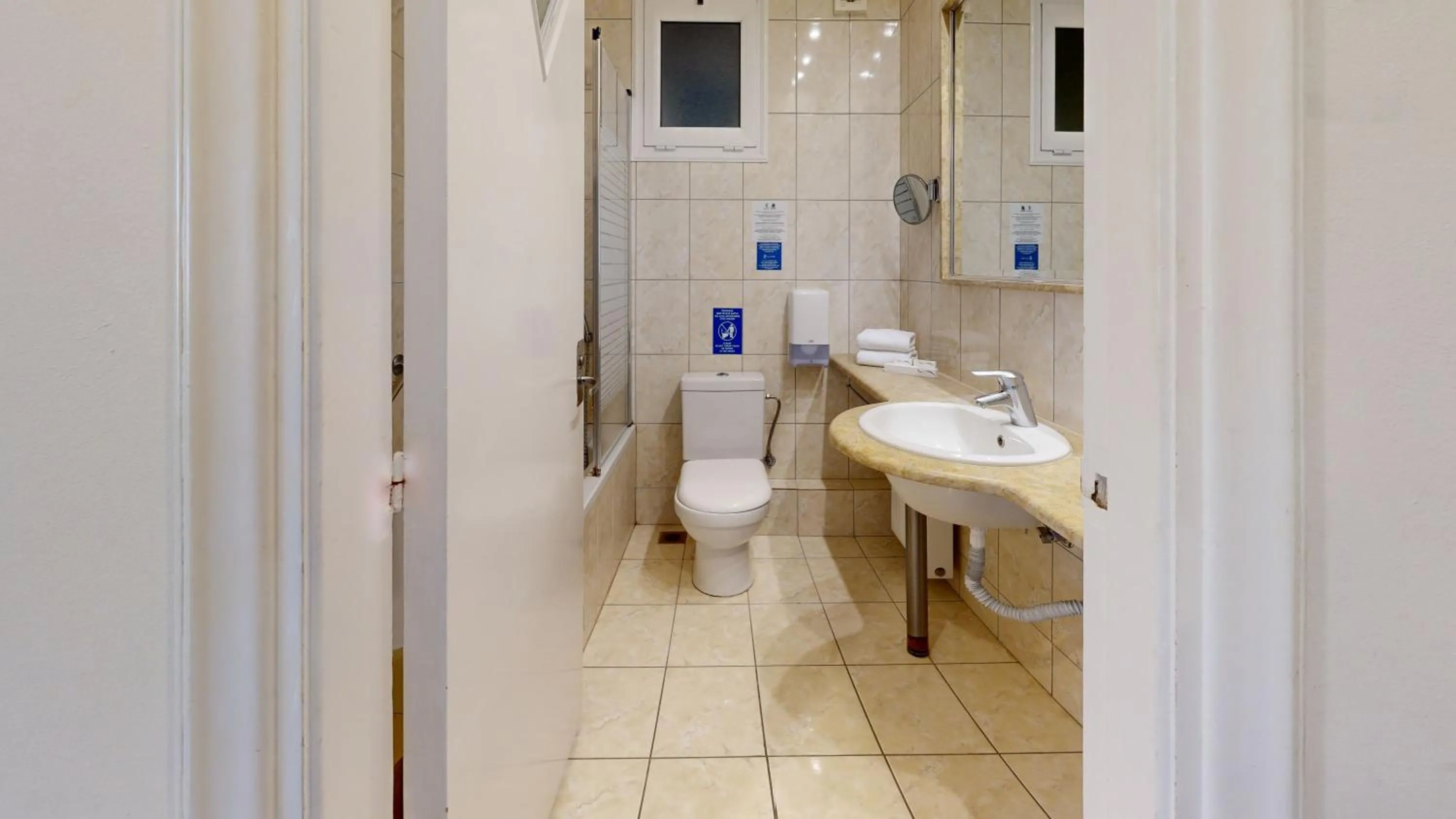 Bathroom in Lucy Hotel