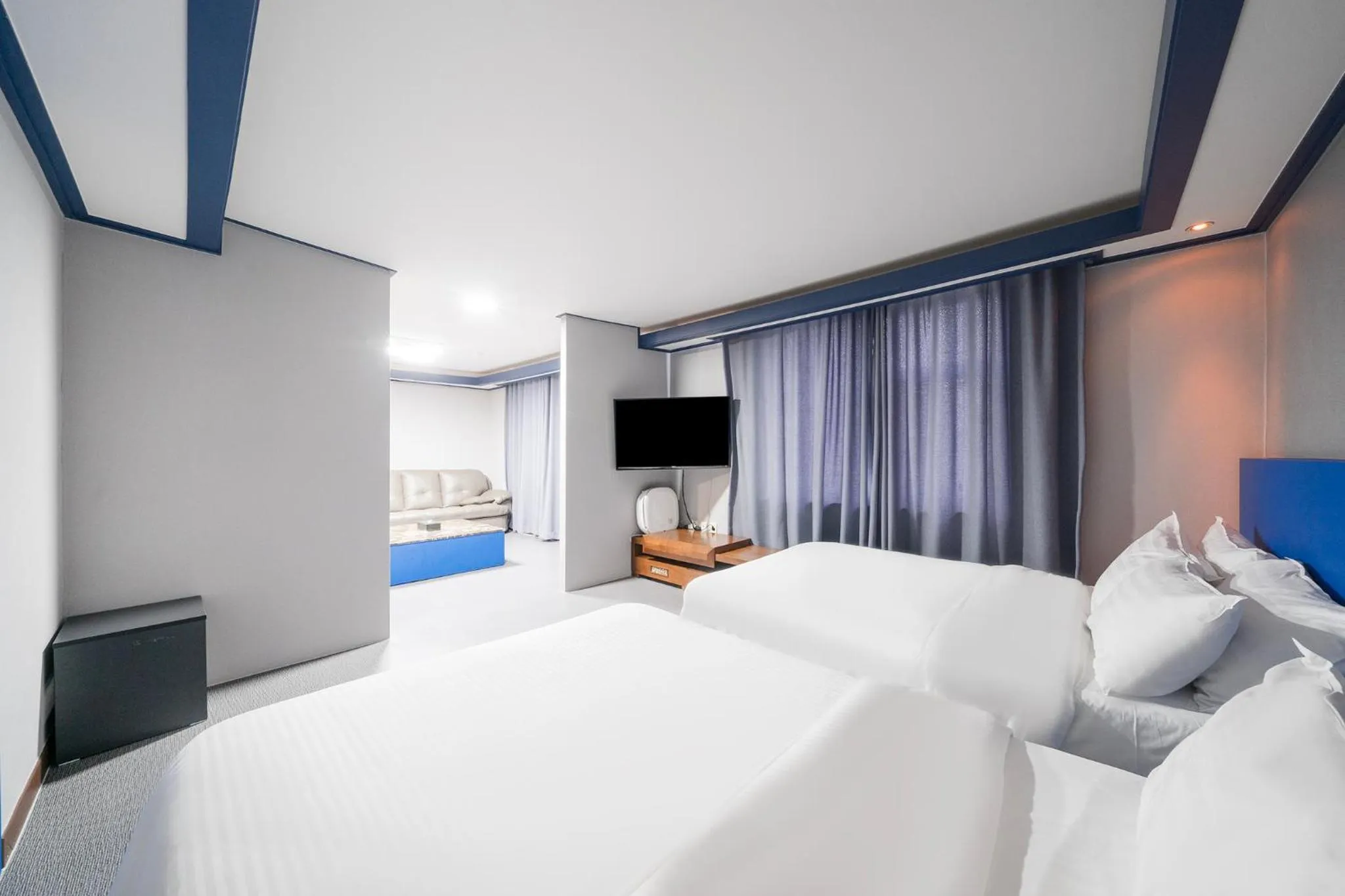 Bed in Noblesse Hotel