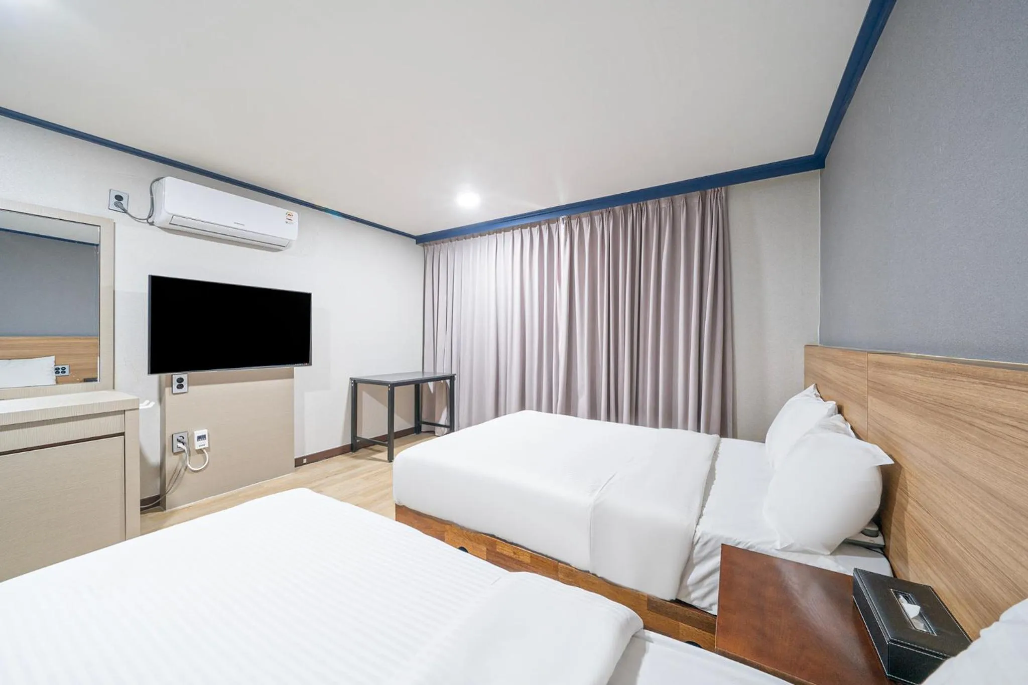 Bed in Noblesse Hotel