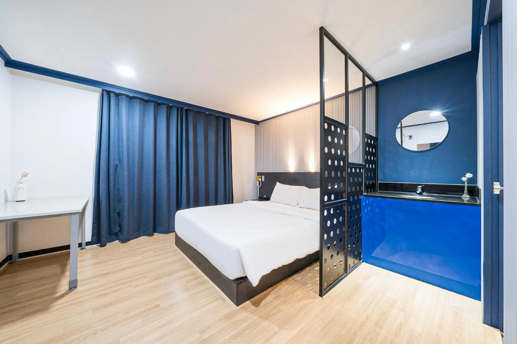 Bed in Noblesse Hotel