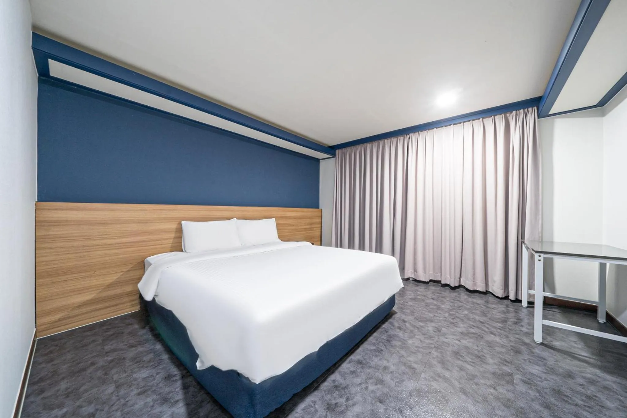 Bed in Noblesse Hotel