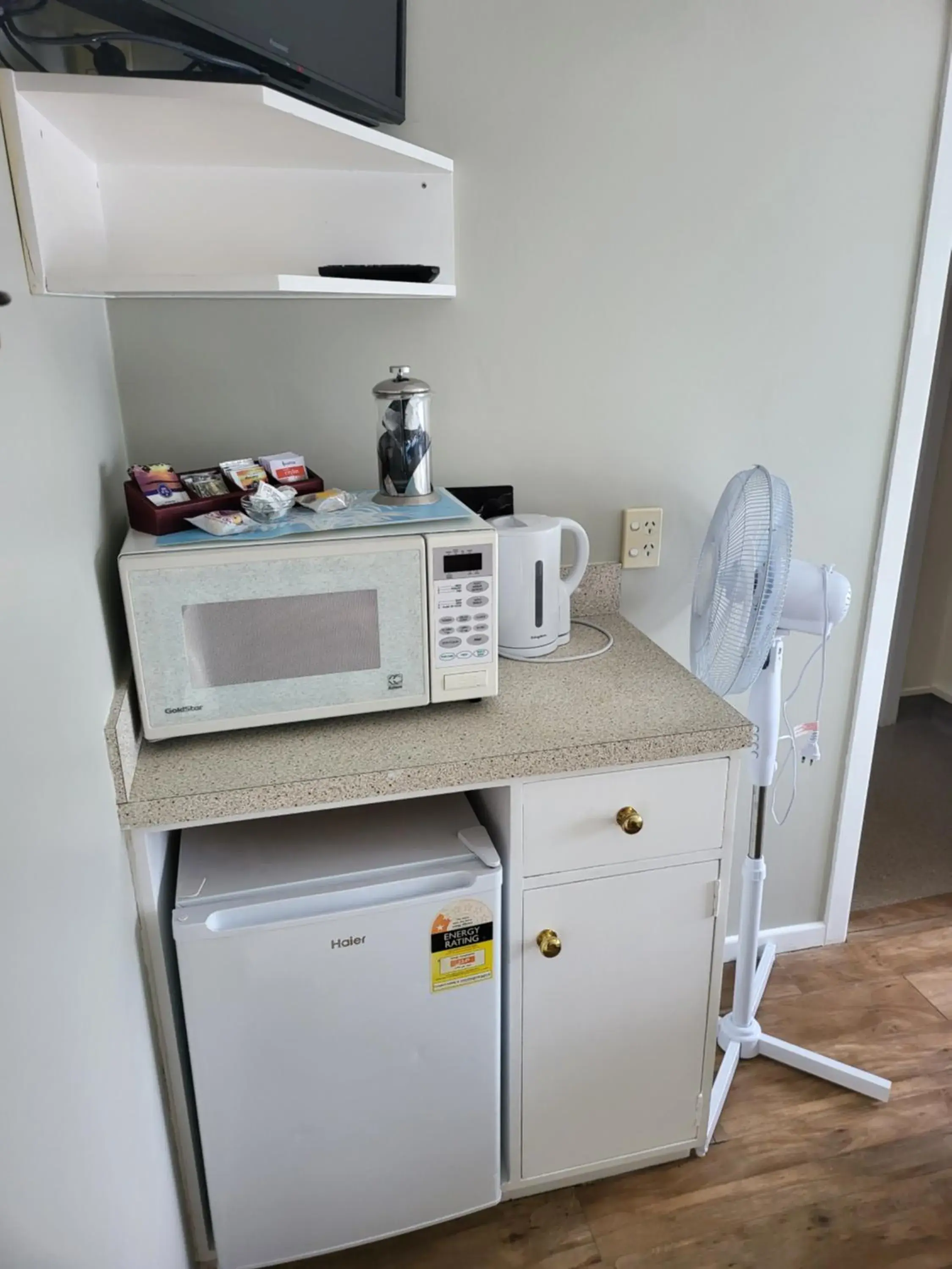 Kitchen or kitchenette in Totara Lodge Motel Kitchen or kitchenette in Totara Lodge Motel