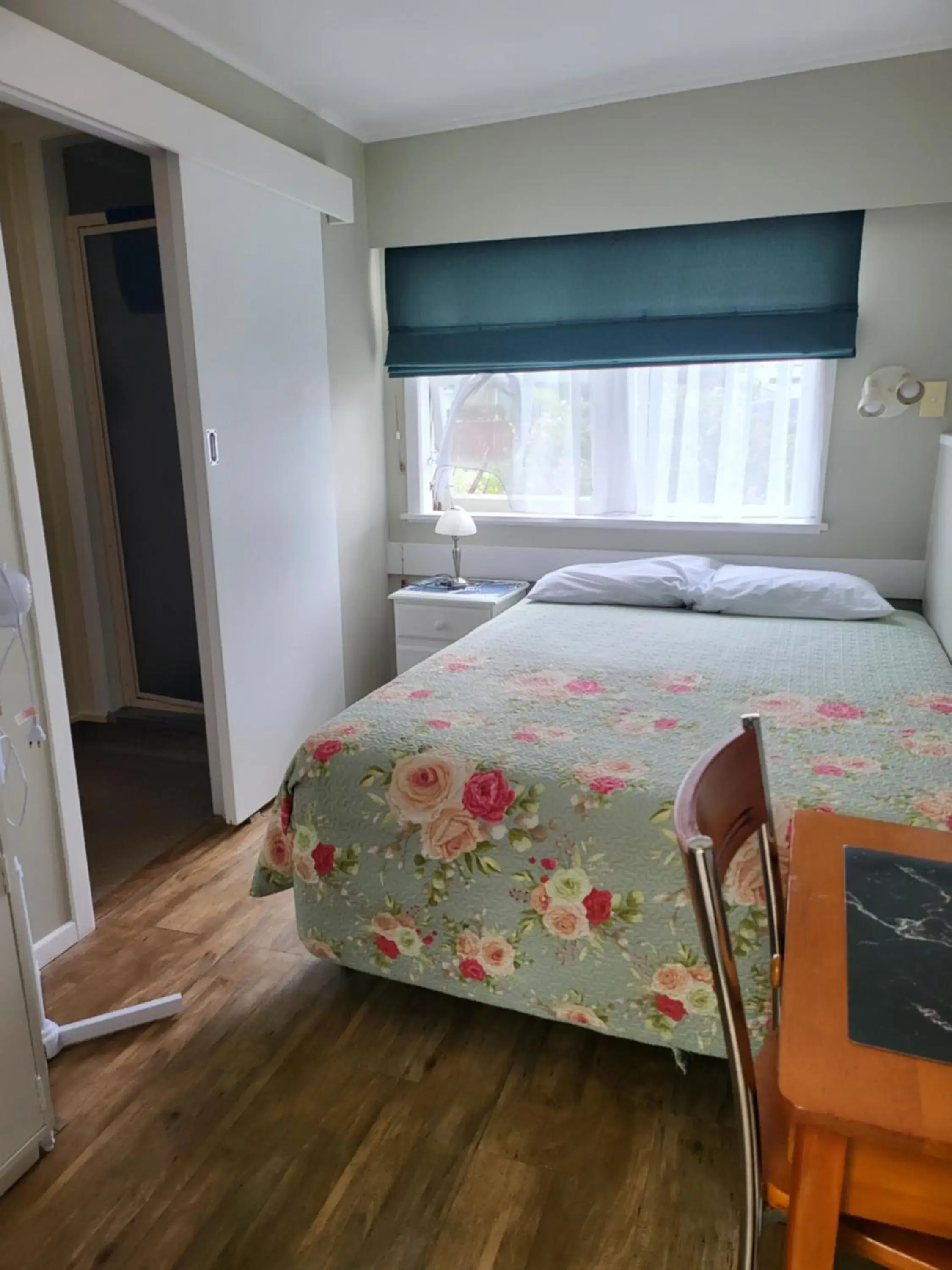 Photo of the whole room, Bed in Totara Lodge Motel Photo of the whole room, Bed in Totara Lodge Motel