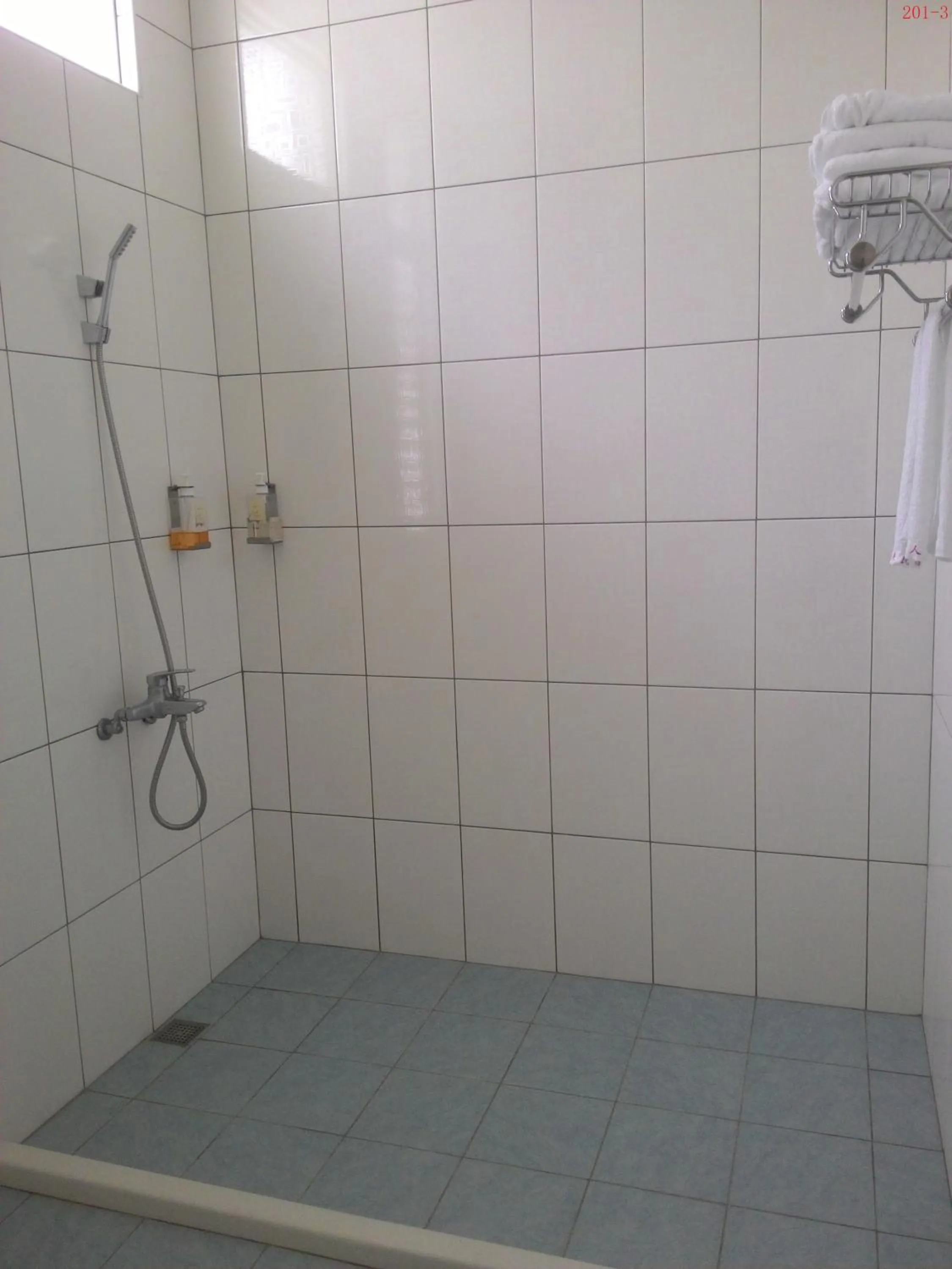 Bathroom in Wooden Man Homestay