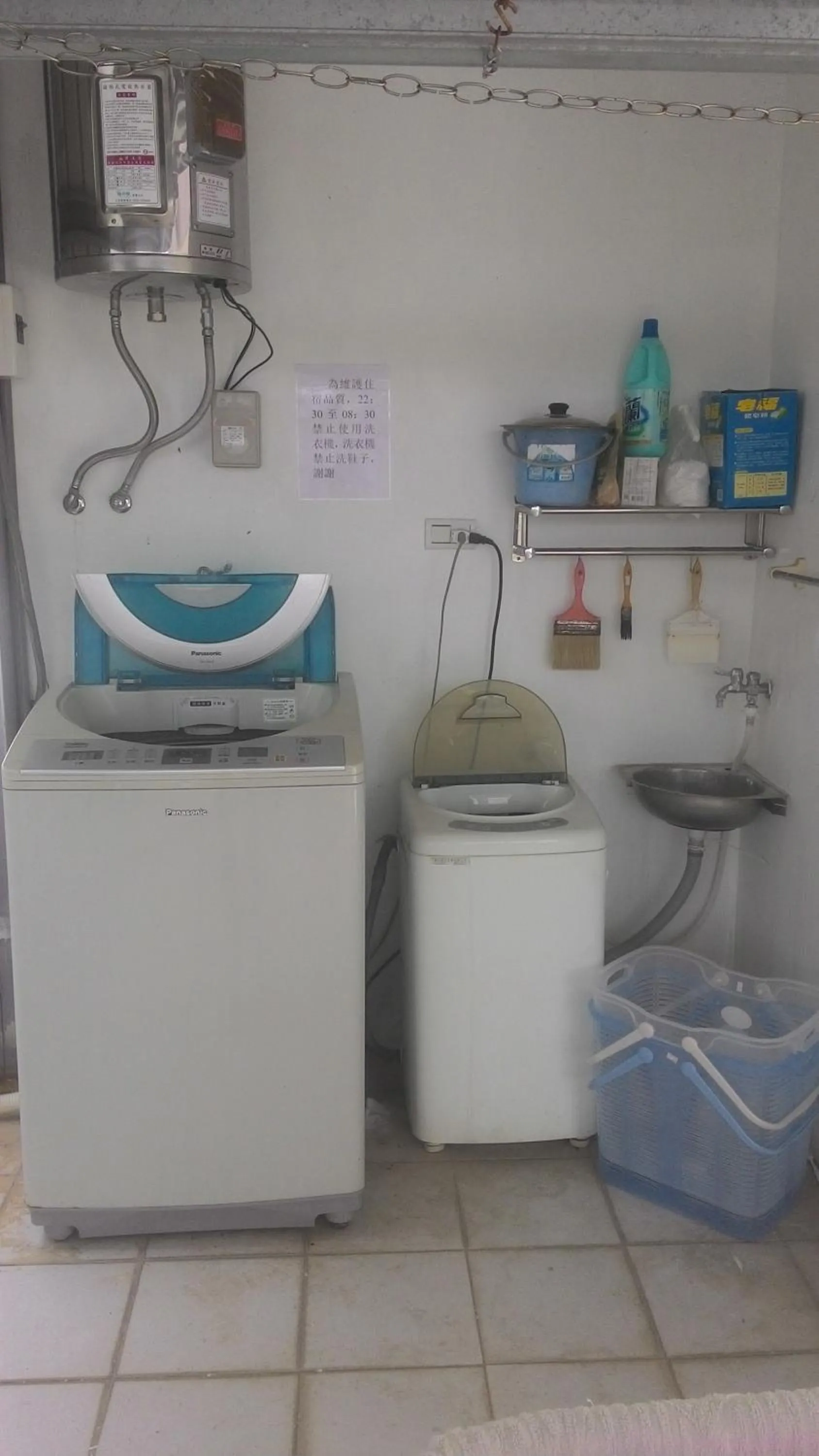 Area and facilities in Wooden Man Homestay