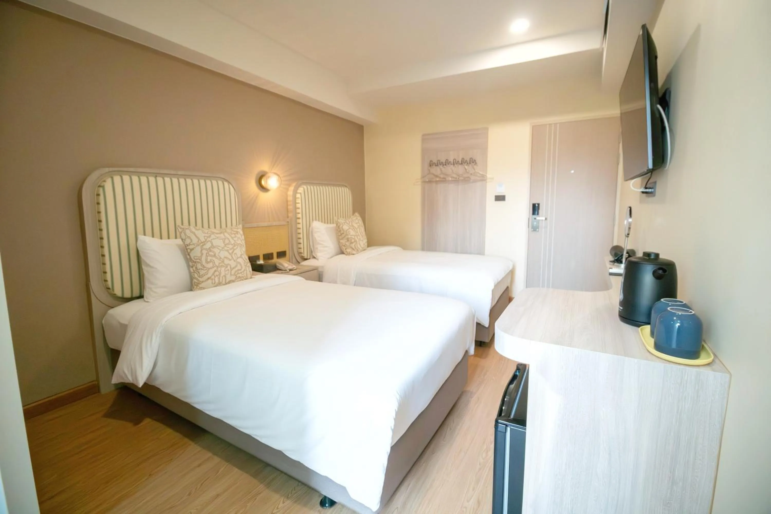 Twin Room with Balcony in Ranana Bangkok