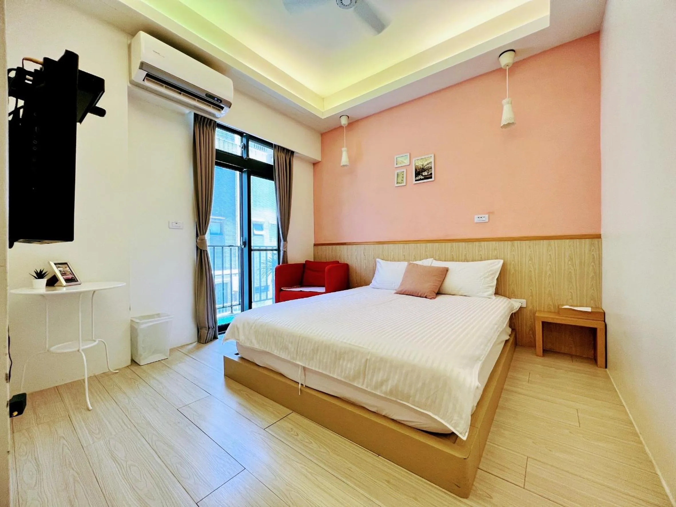 Bed in 極簡旅行民宿 Simple Travel B&B