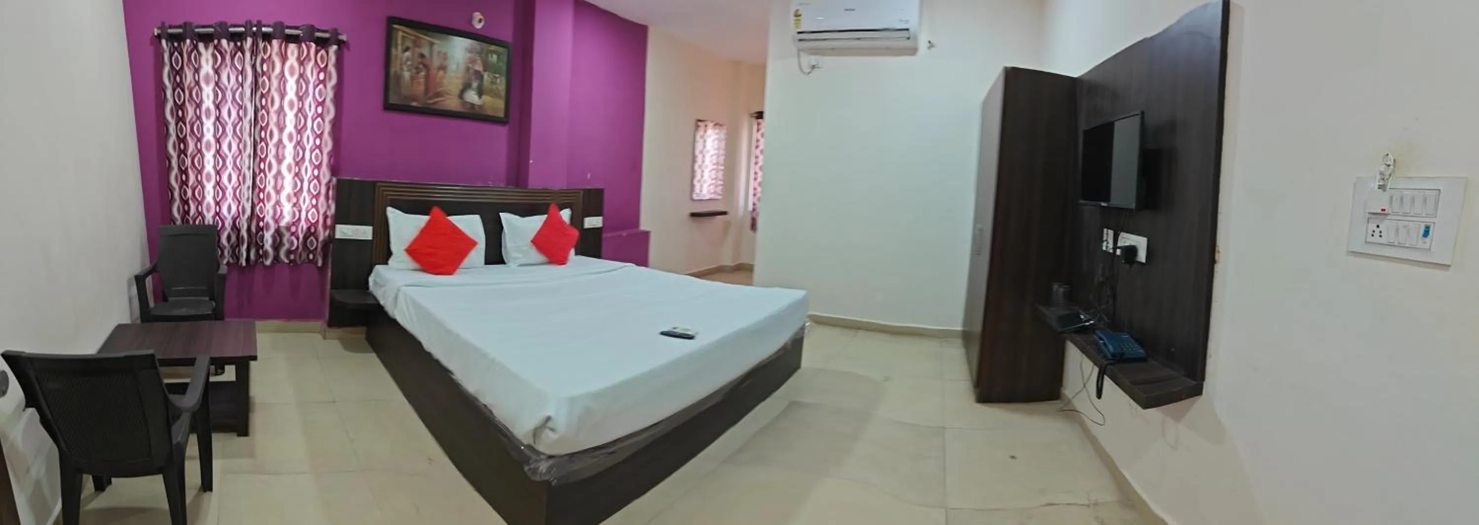 Deluxe Double Room - single occupancy in Hotel Airport Shine Inn