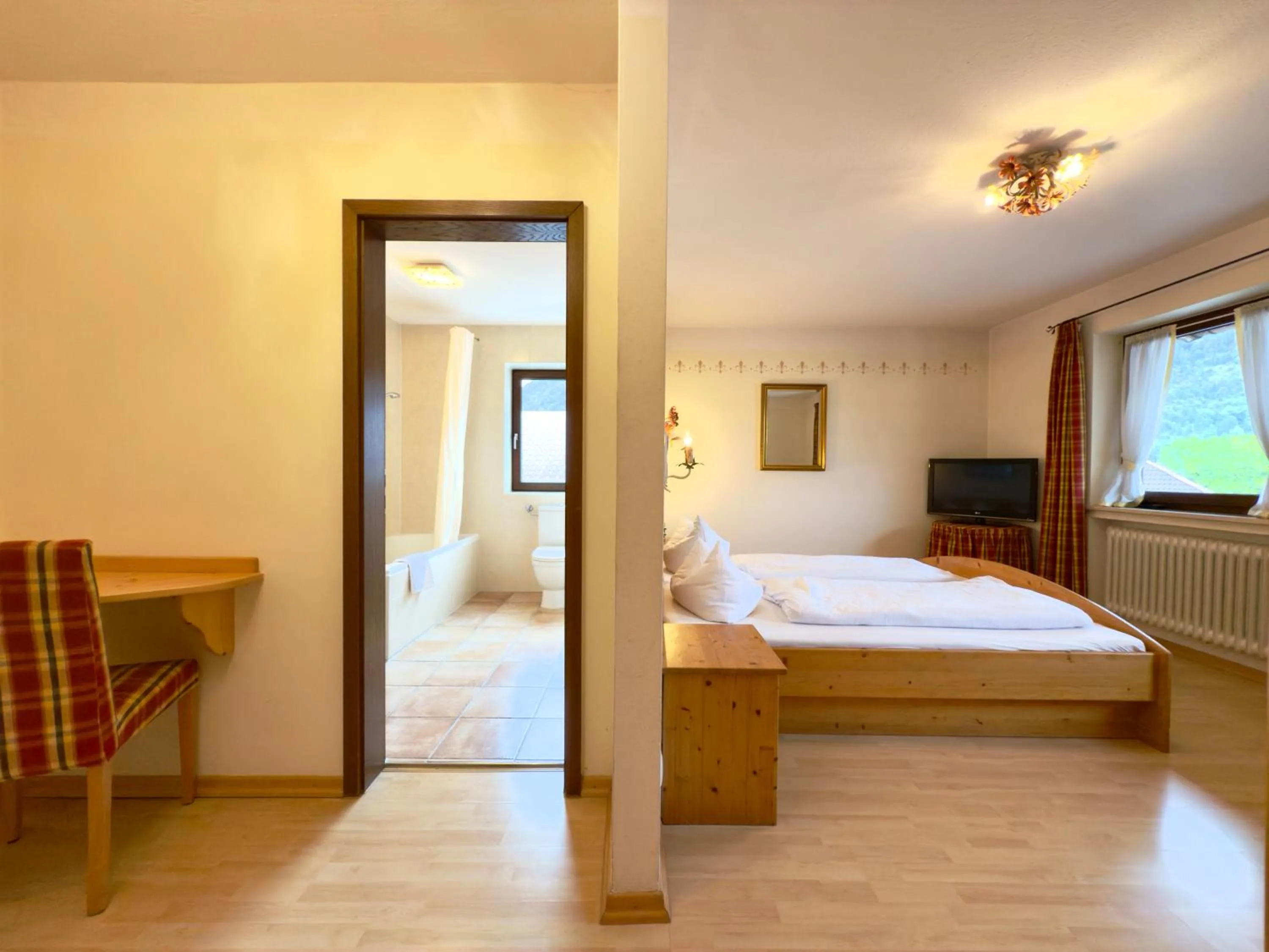 Triple Room in Hotel Forsthaus Oberau