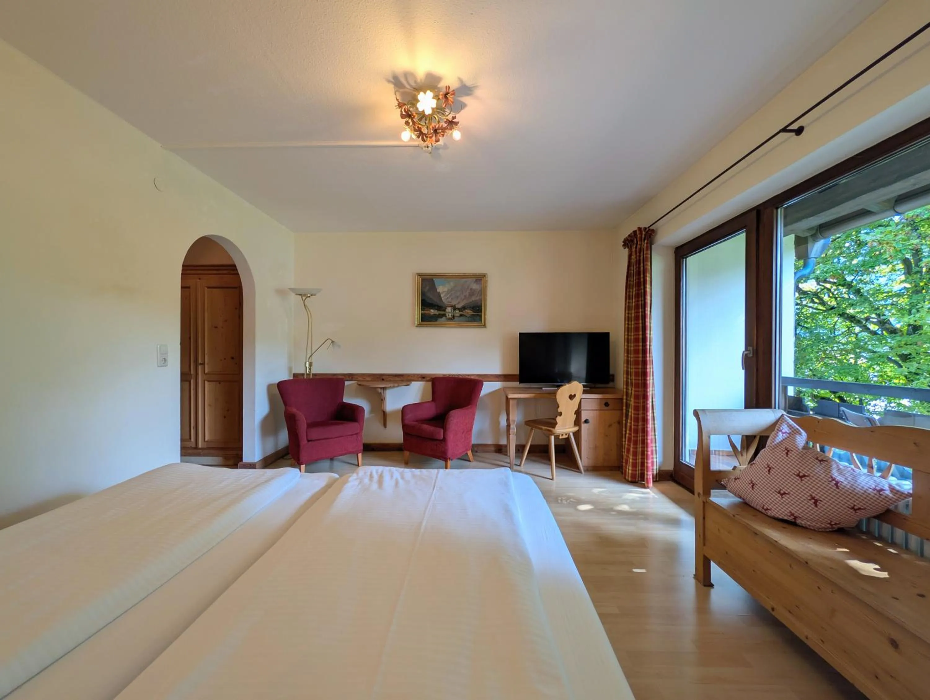 TV and multimedia, Bed in Hotel Forsthaus Oberau