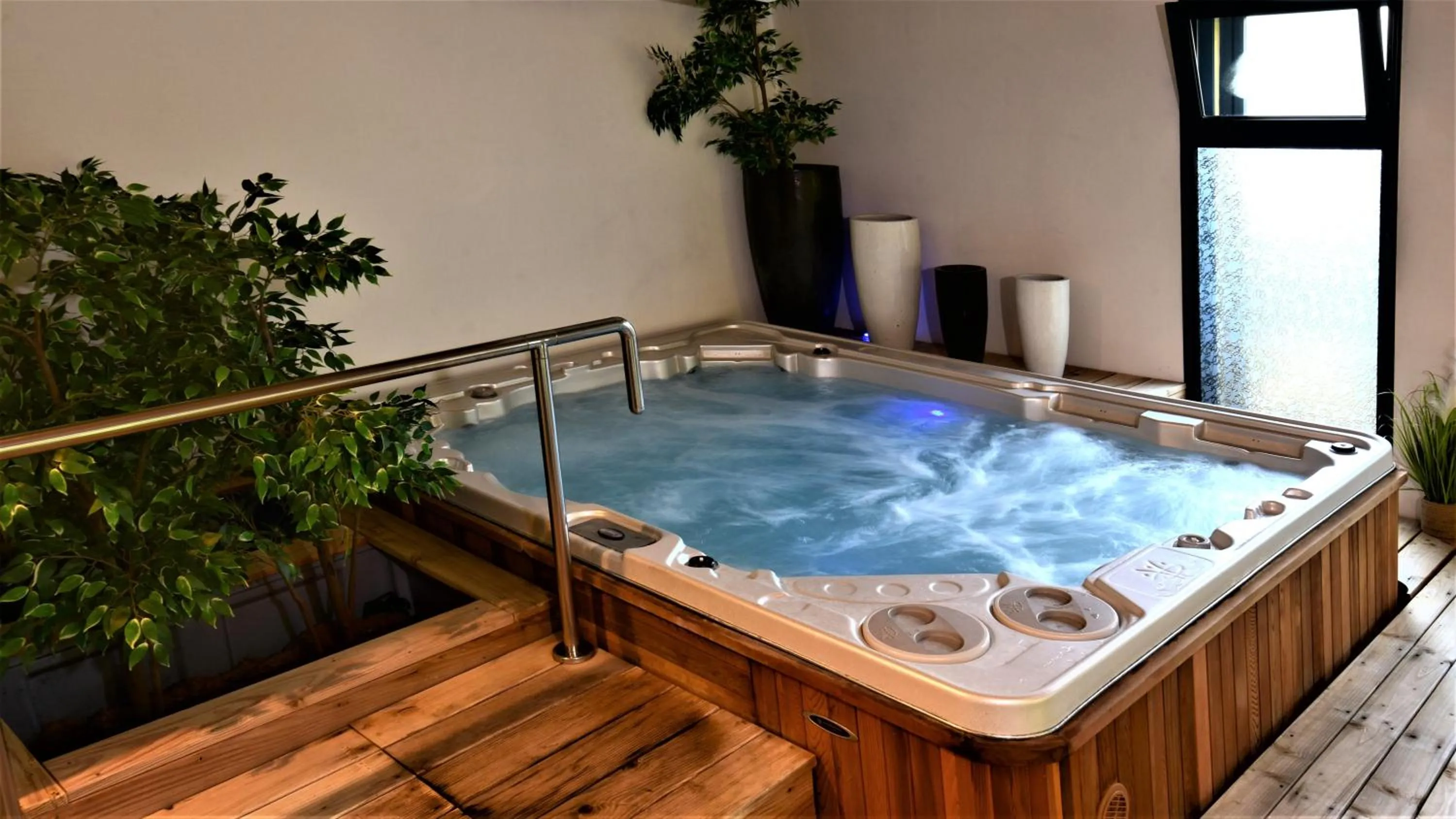 Swimming pool in Clos Saint-Michel Resort & Spa