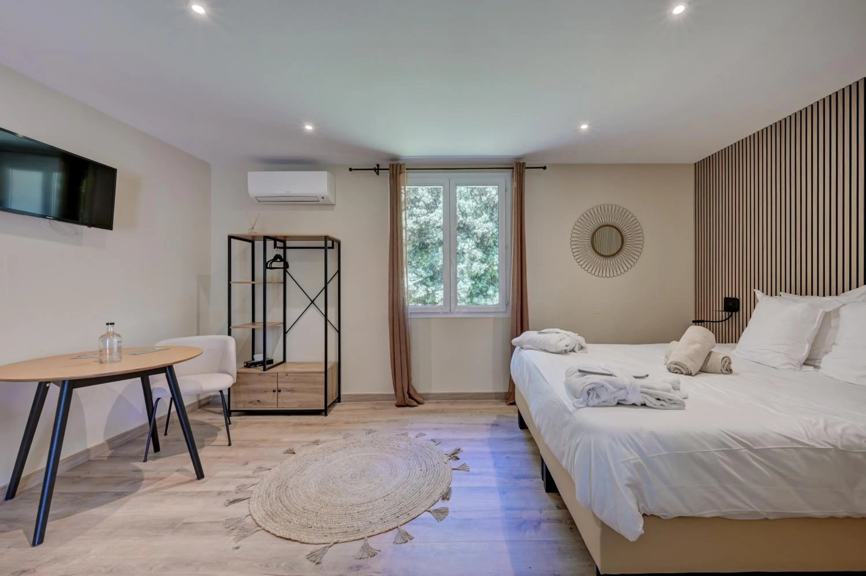 Bedroom, Bed in Clos Saint-Michel Resort & Spa