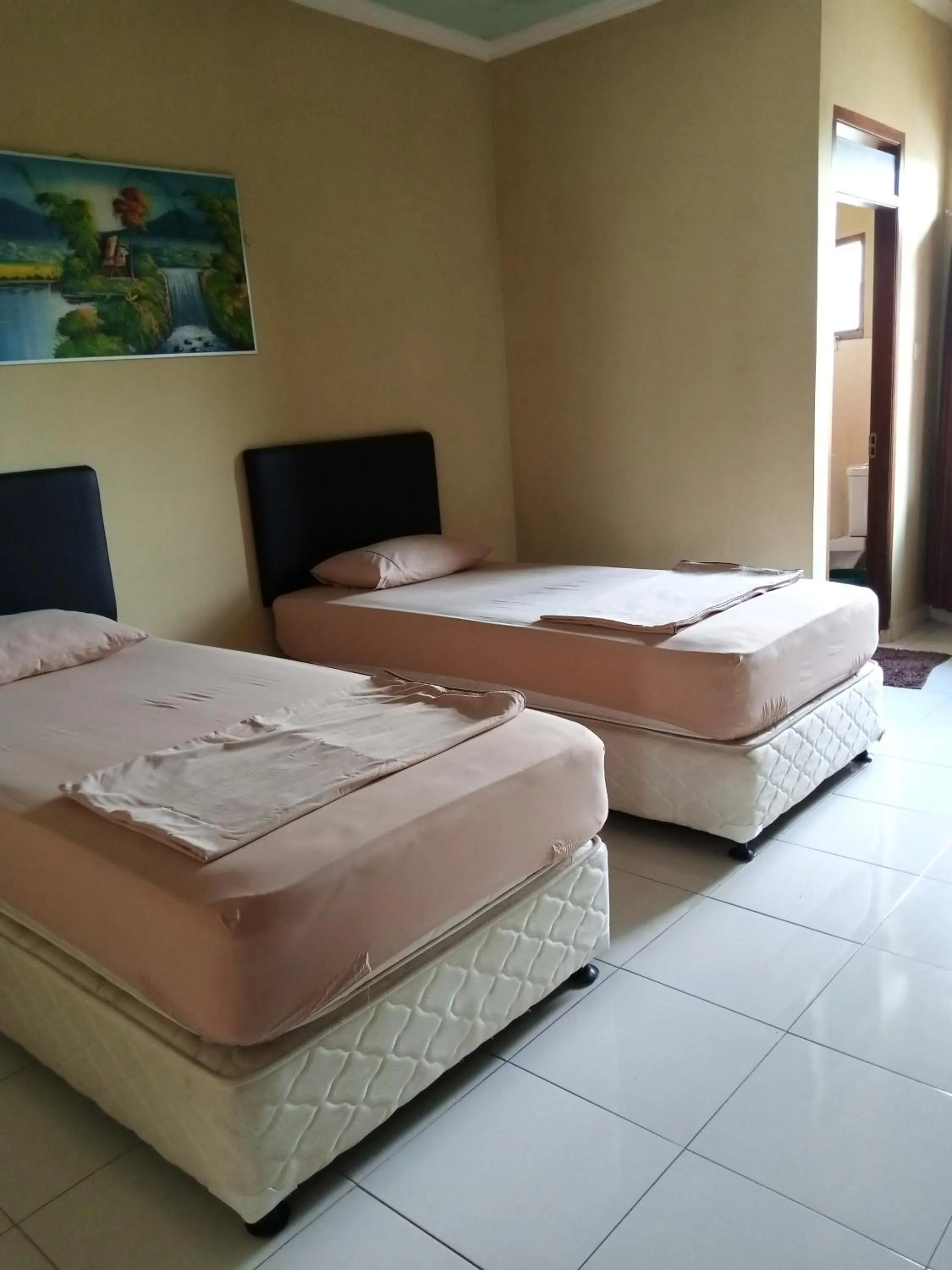 Bedroom, Bed in Villa Tjokro