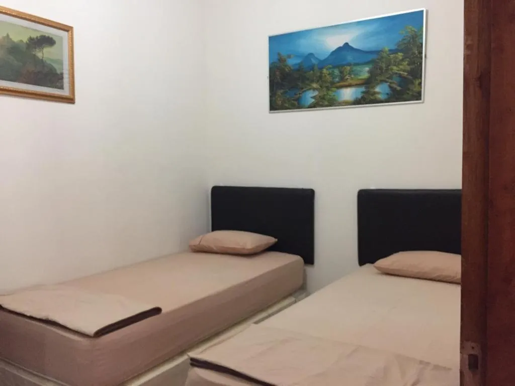 Bedroom, Bed in Villa Tjokro