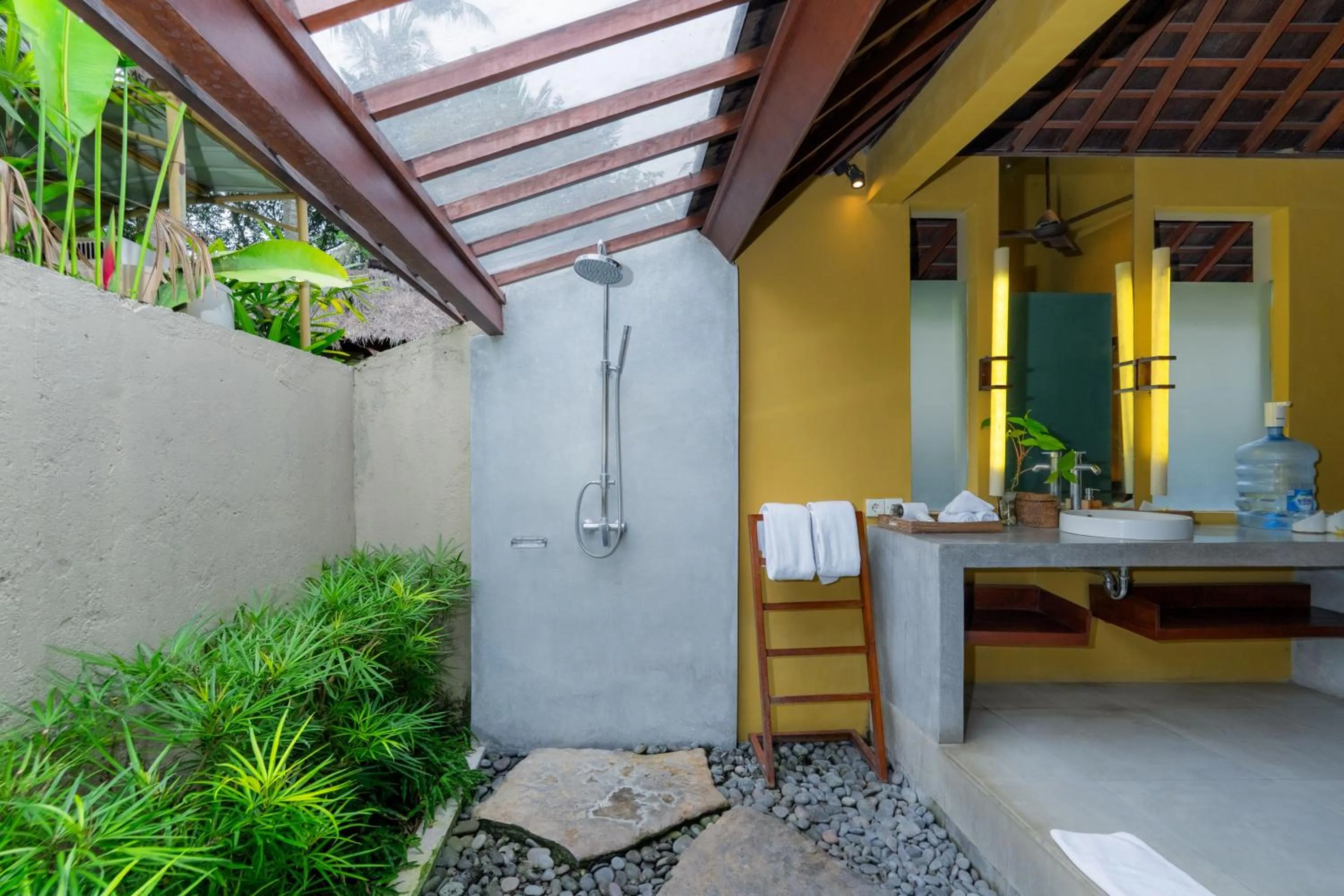 Bathroom in Temuku Ubud Villas